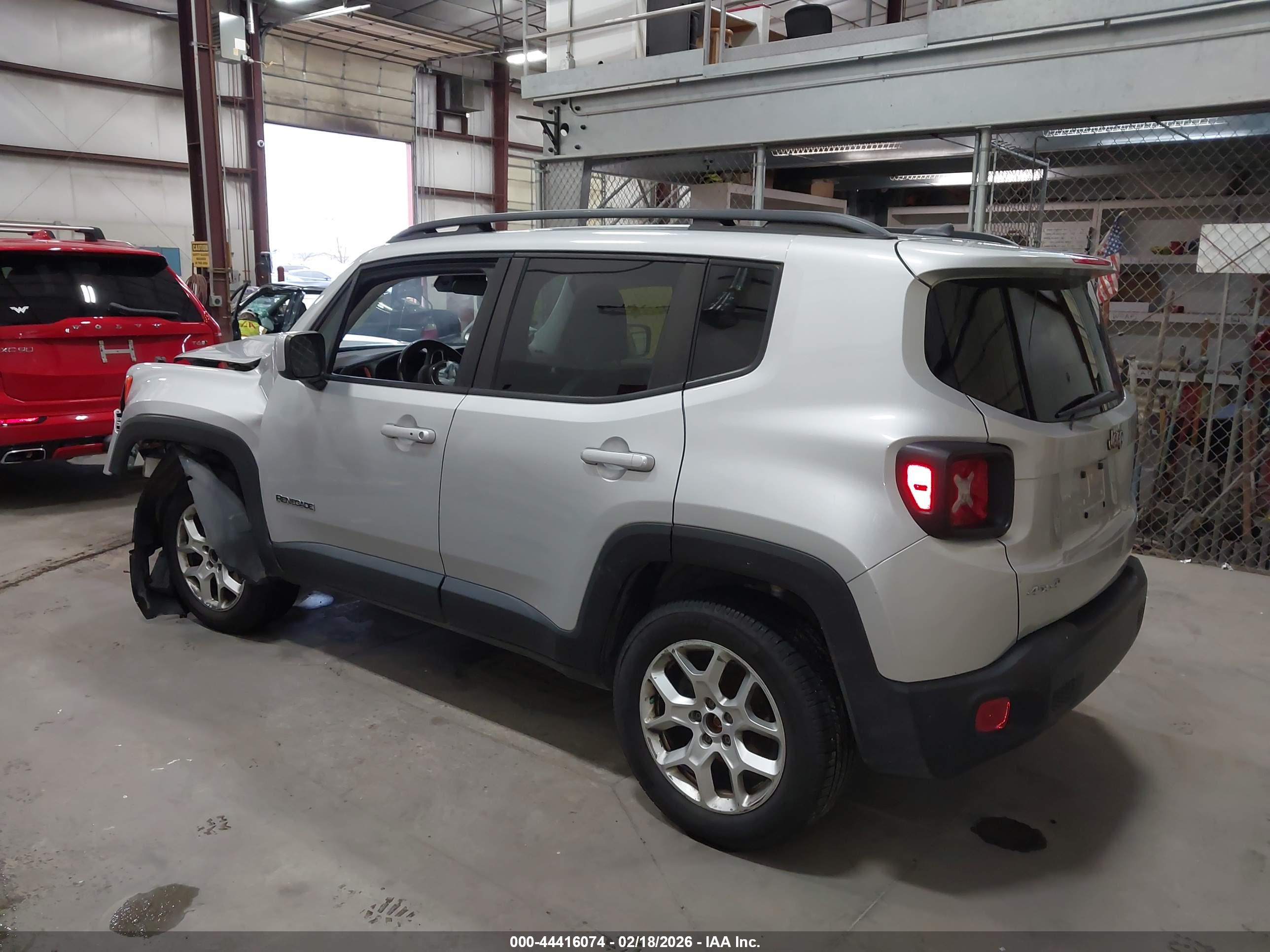 JEEP RENEGADE image 3