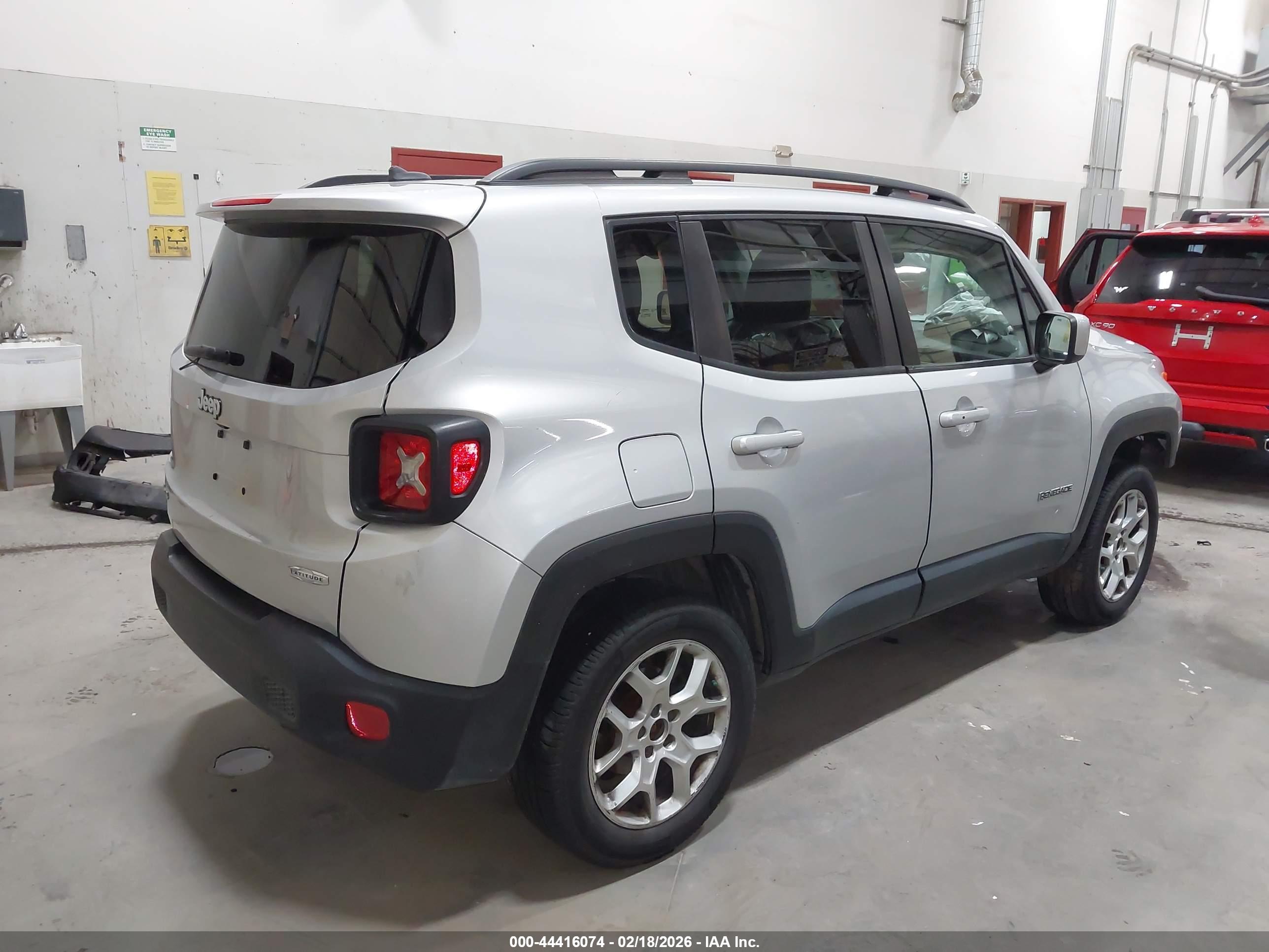 JEEP RENEGADE image 4