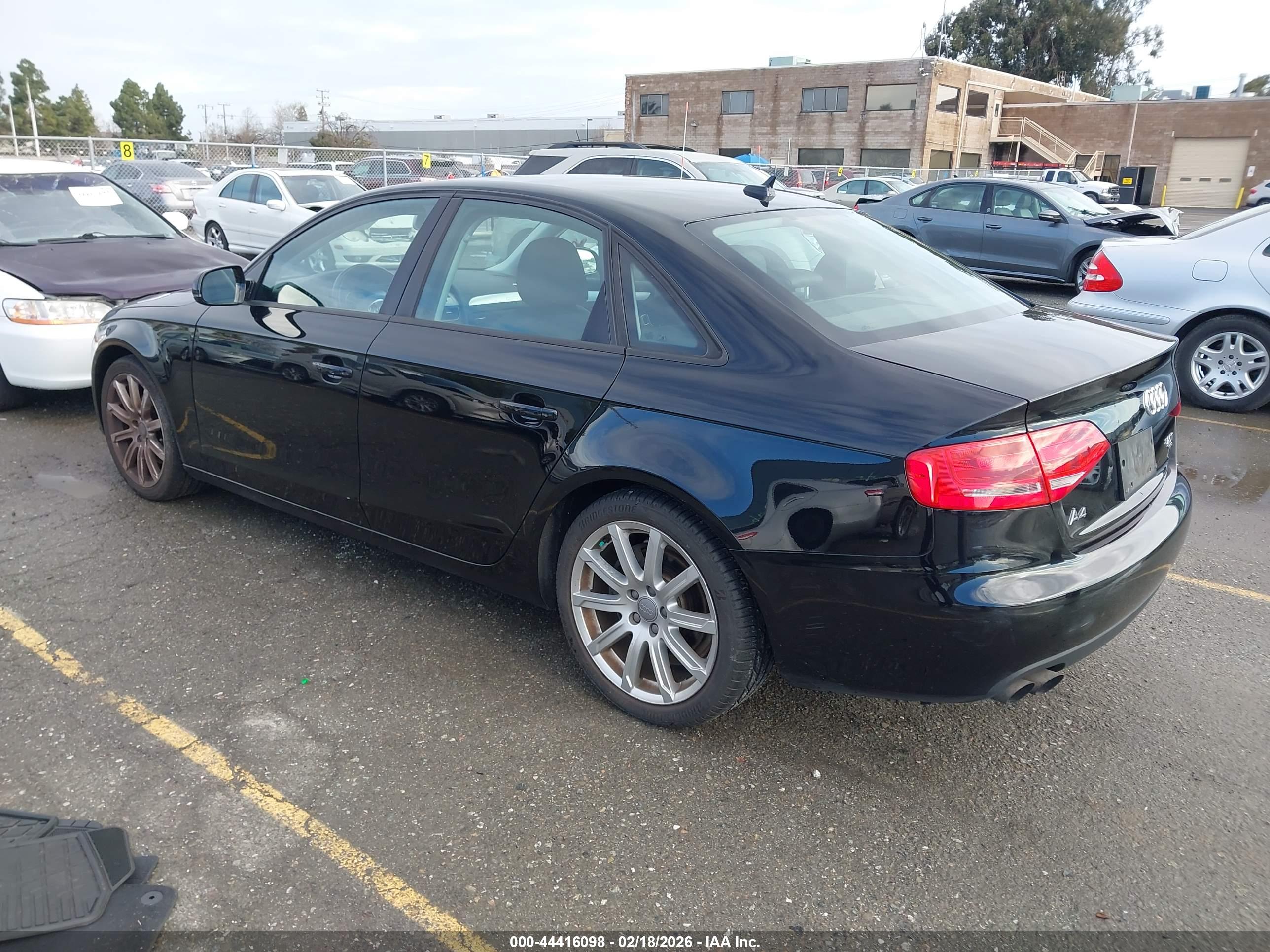 AUDI A4 image 3