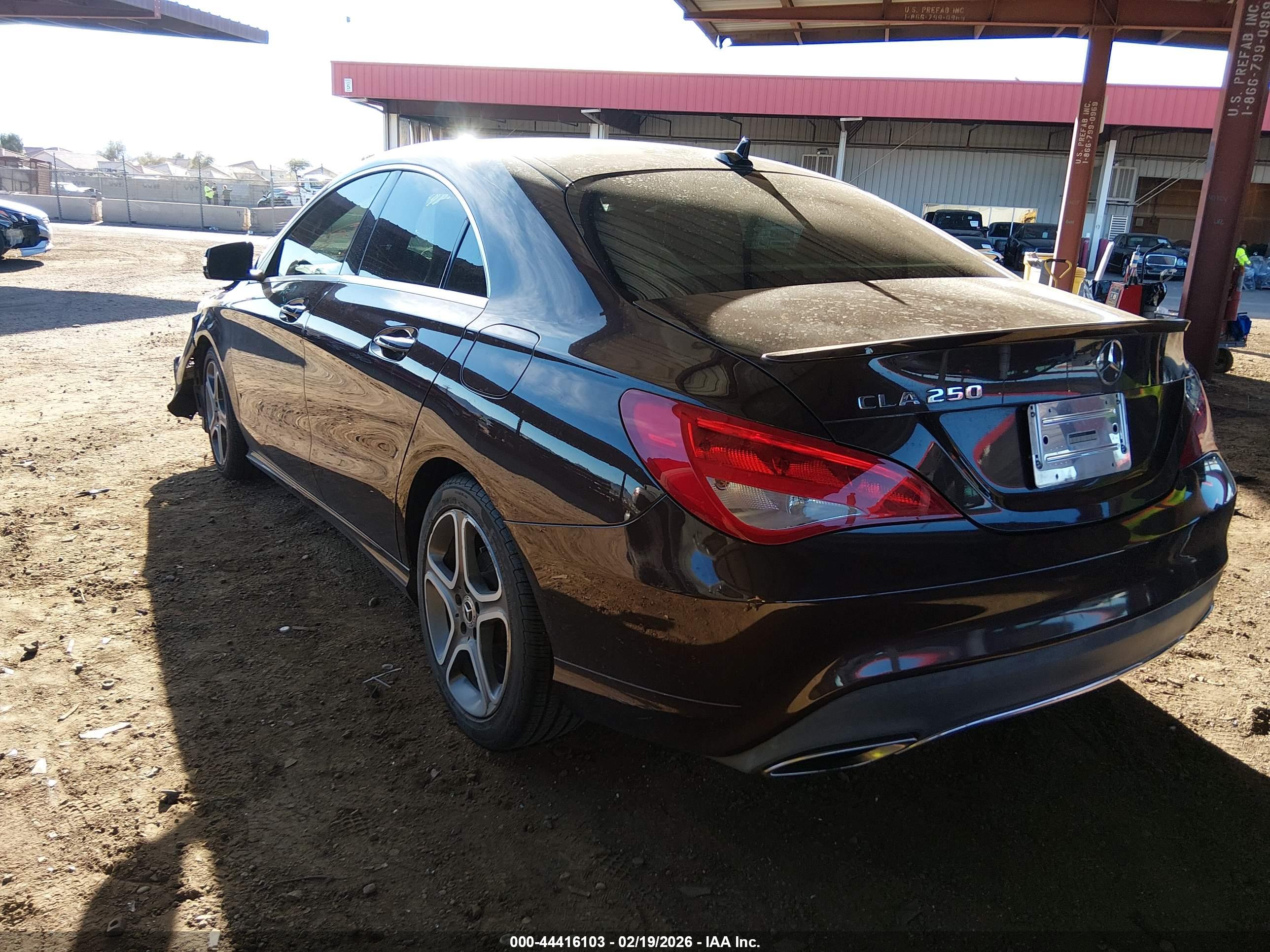MERCEDES-BENZ CLA image 3
