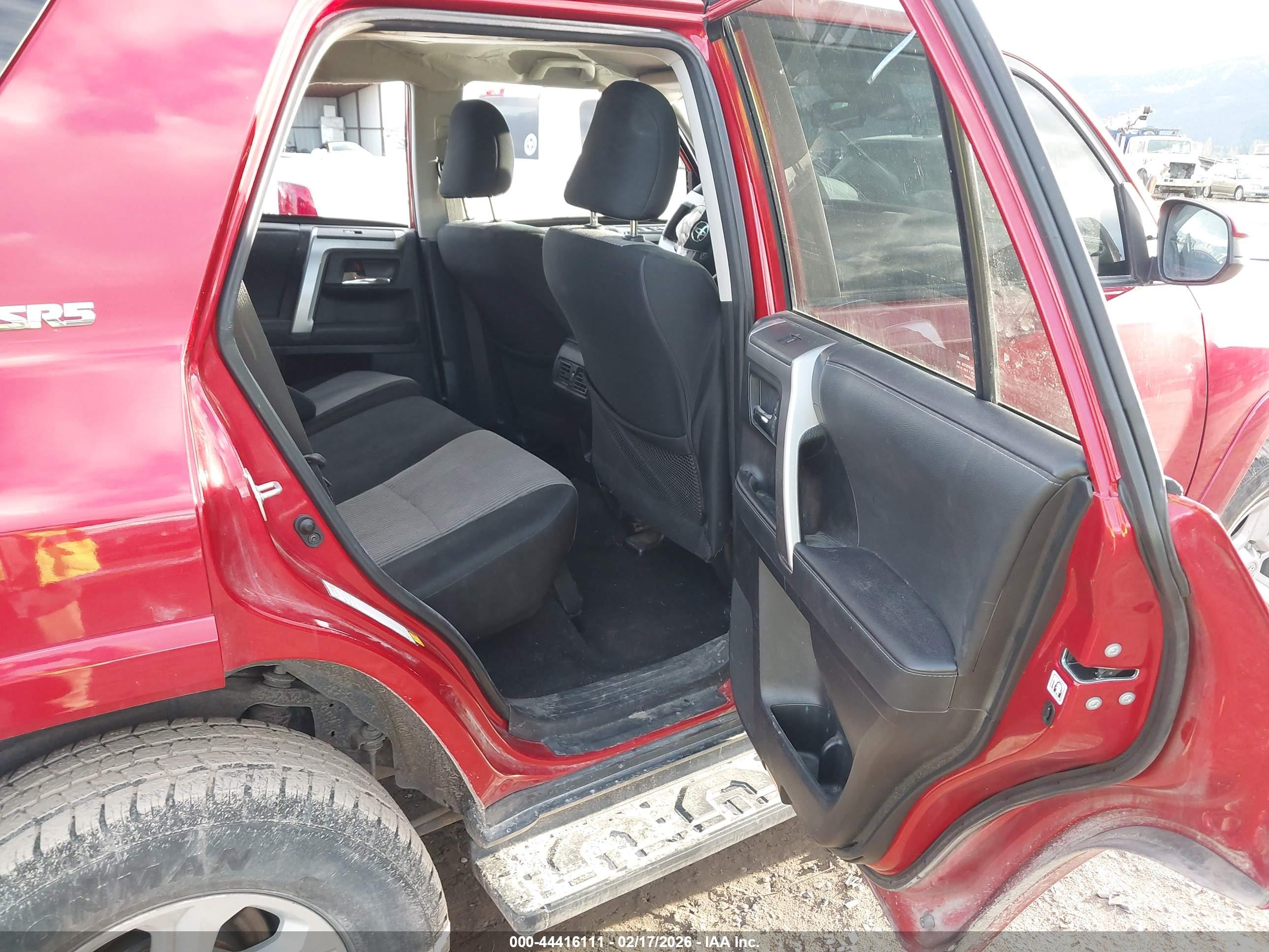 TOYOTA 4RUNNER image 8