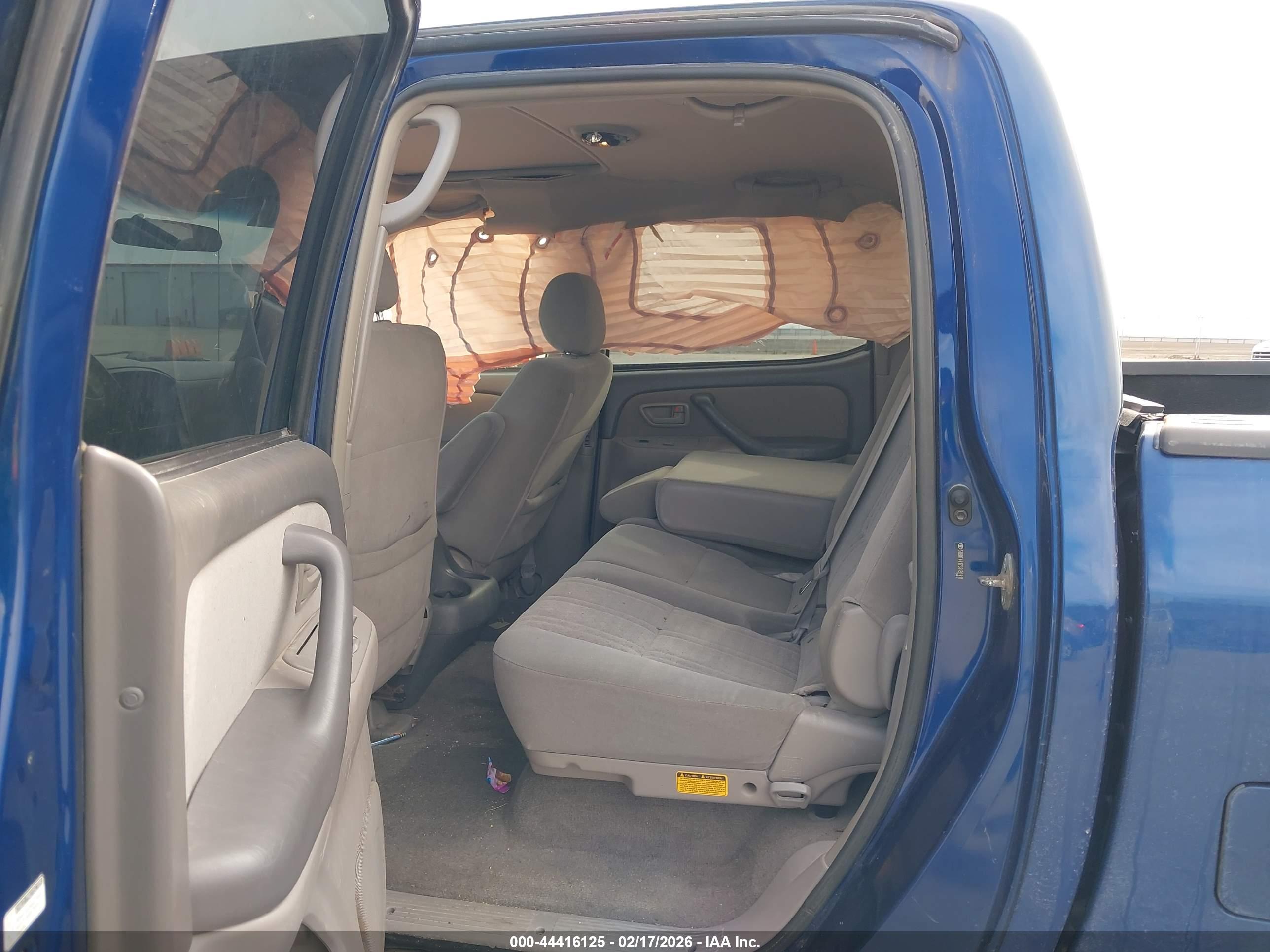 TOYOTA TUNDRA image 8