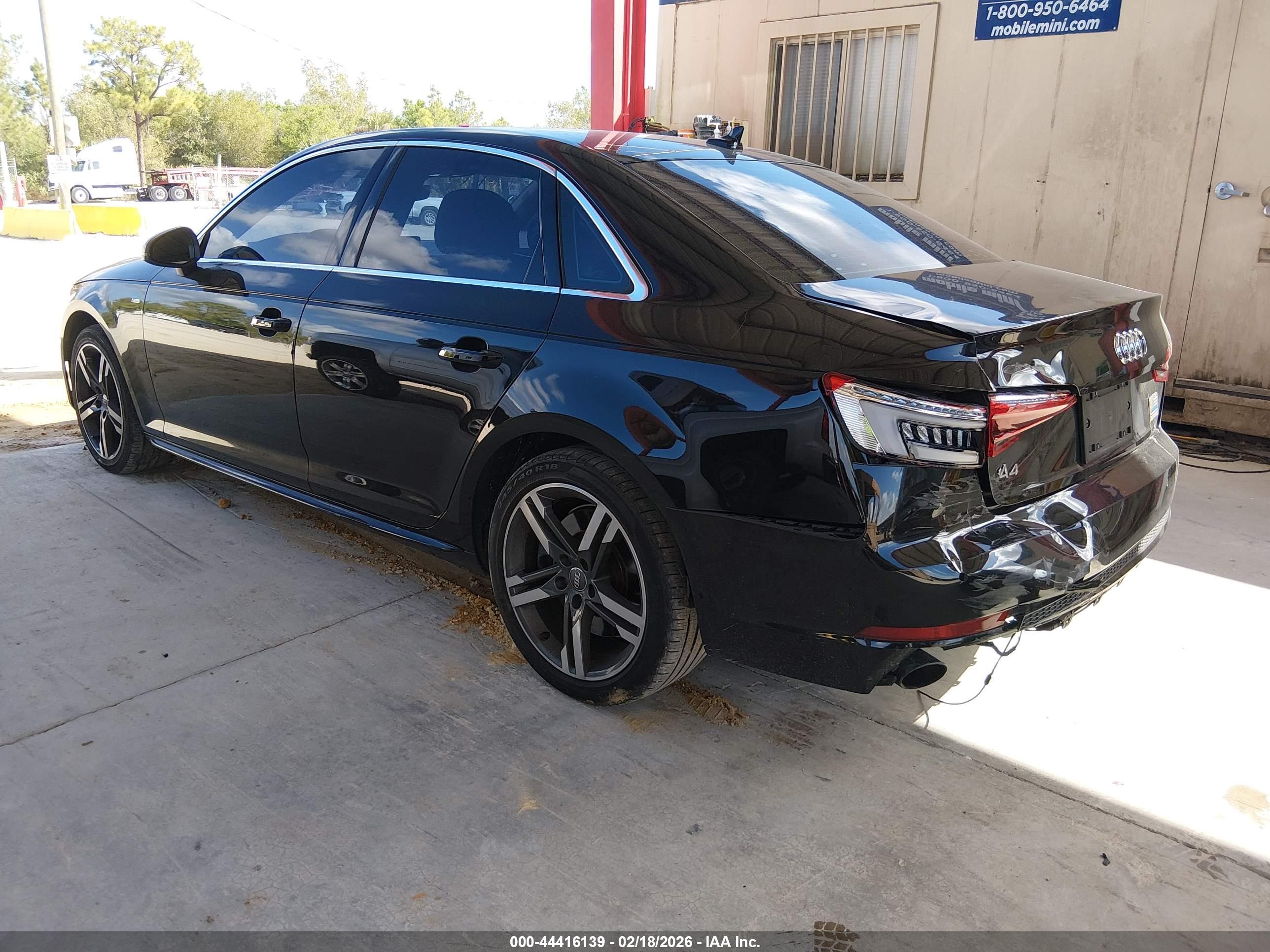 AUDI A4 image 3