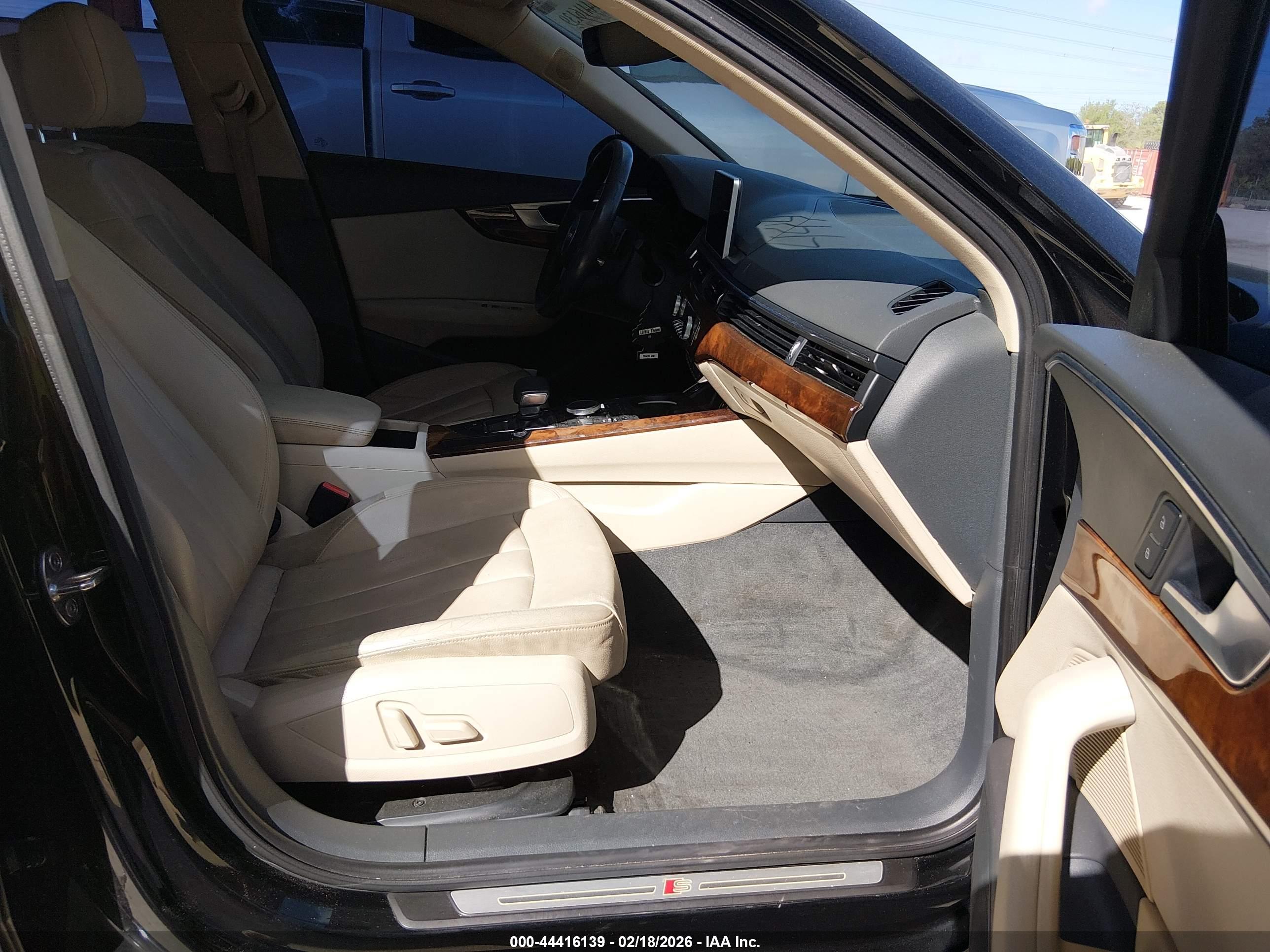 AUDI A4 image 5