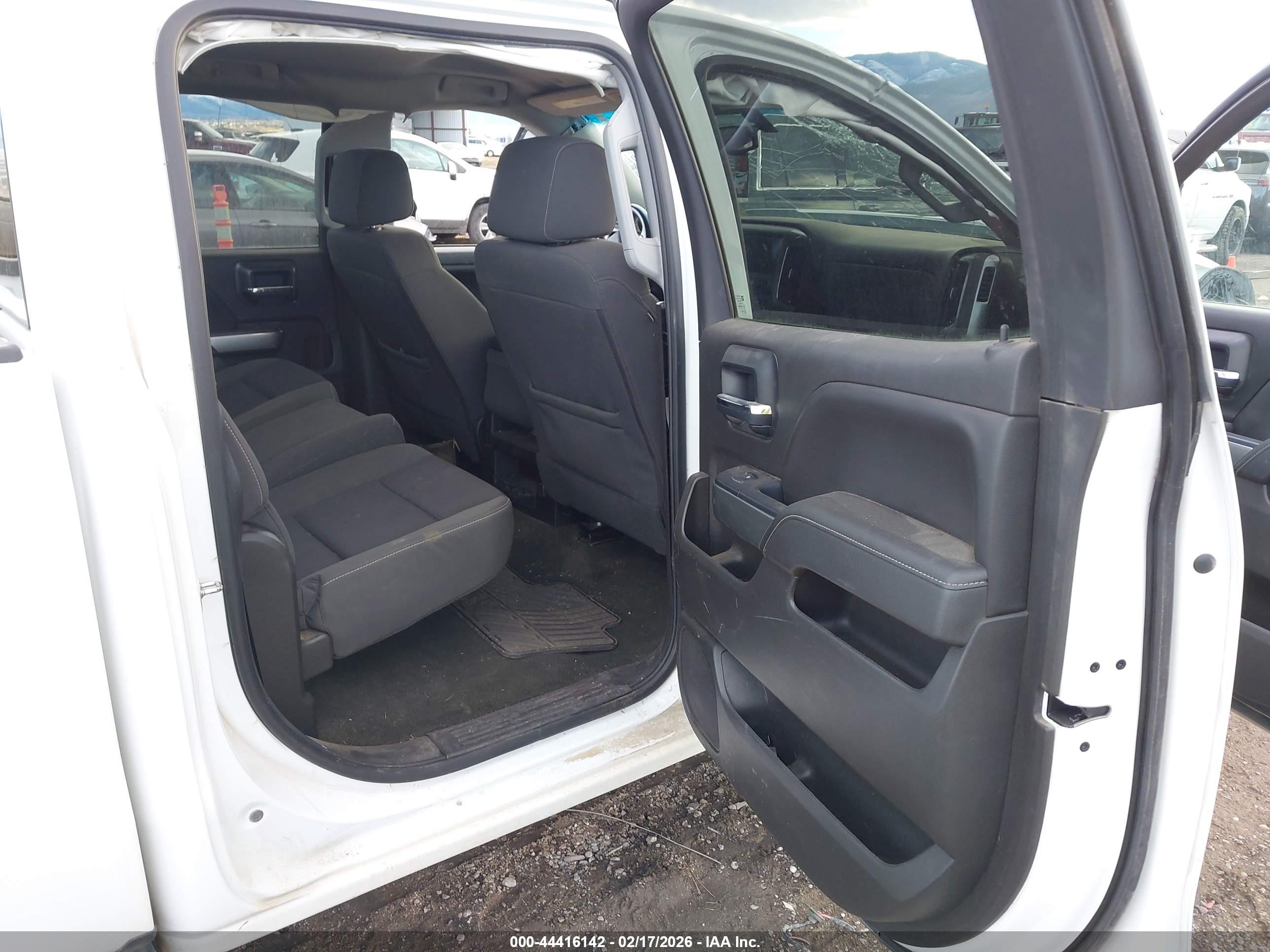 CHEVROLET SILVERADO image 8