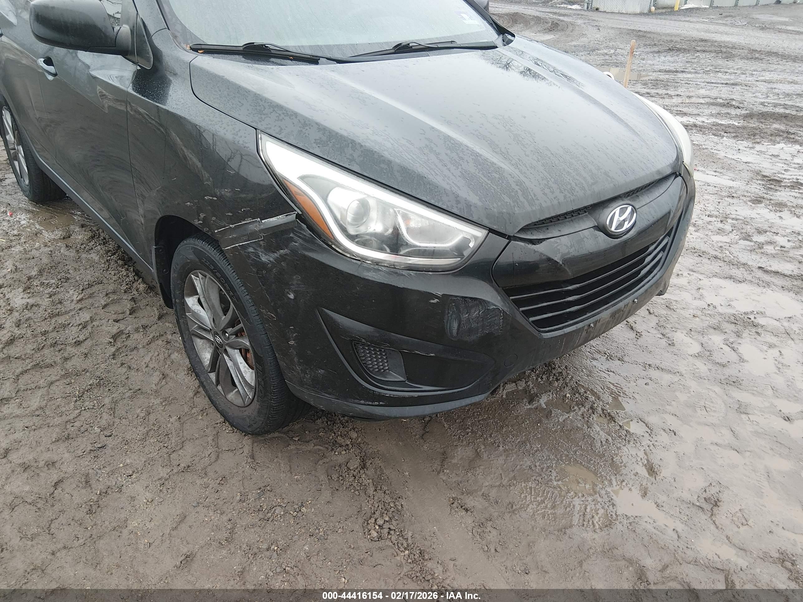 HYUNDAI TUCSON image 6