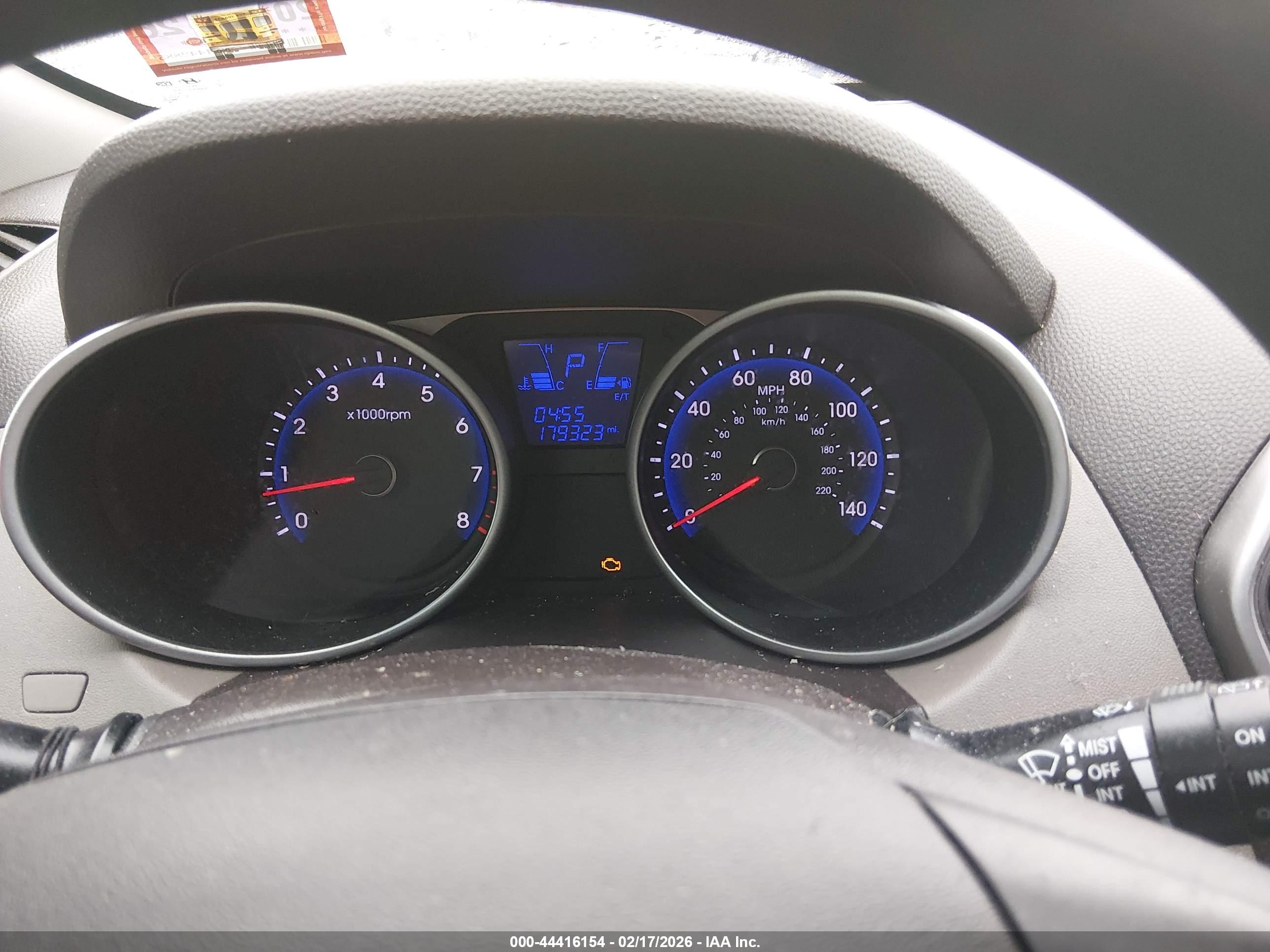 HYUNDAI TUCSON image 7