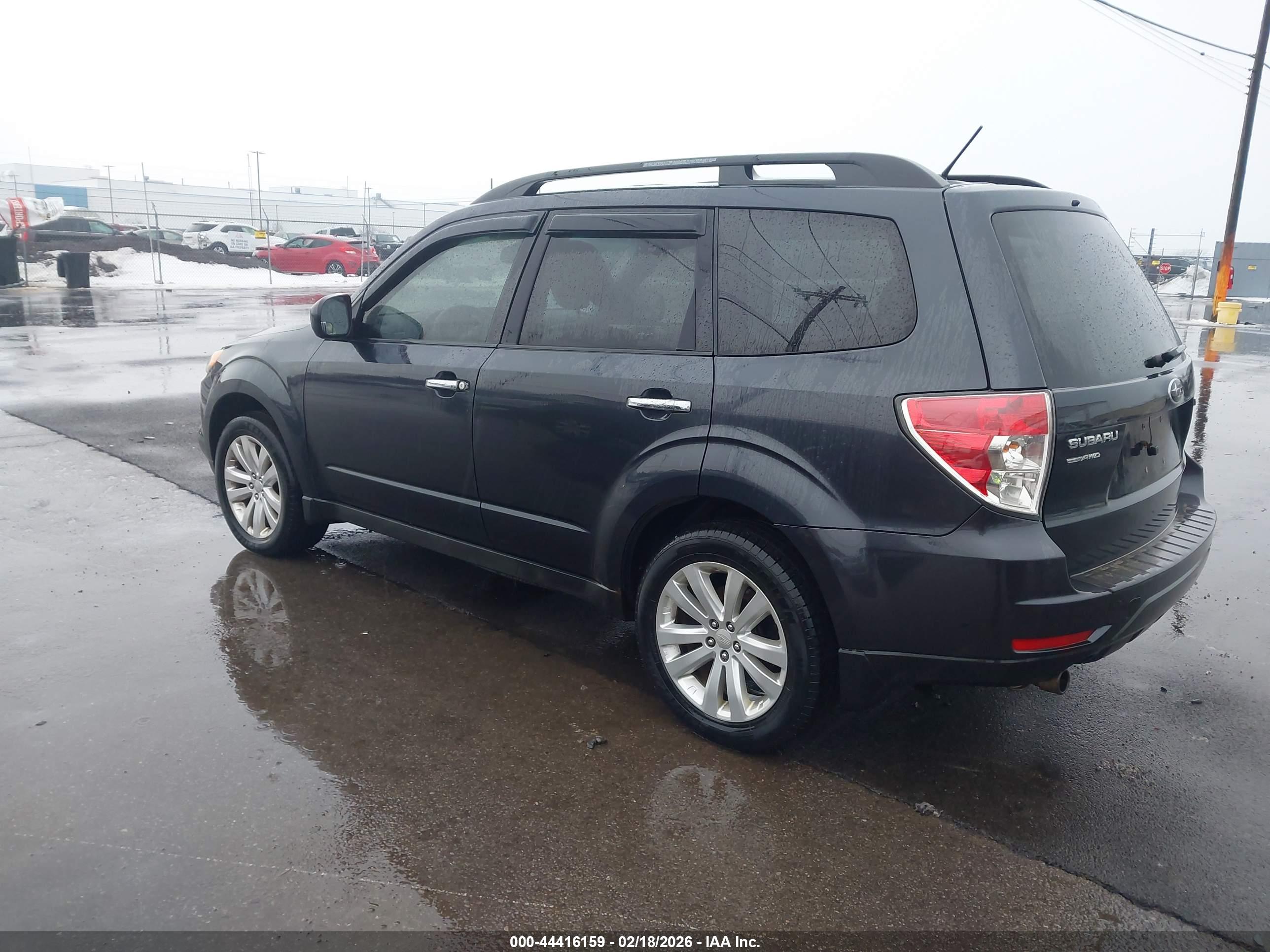 SUBARU FORESTER image 3