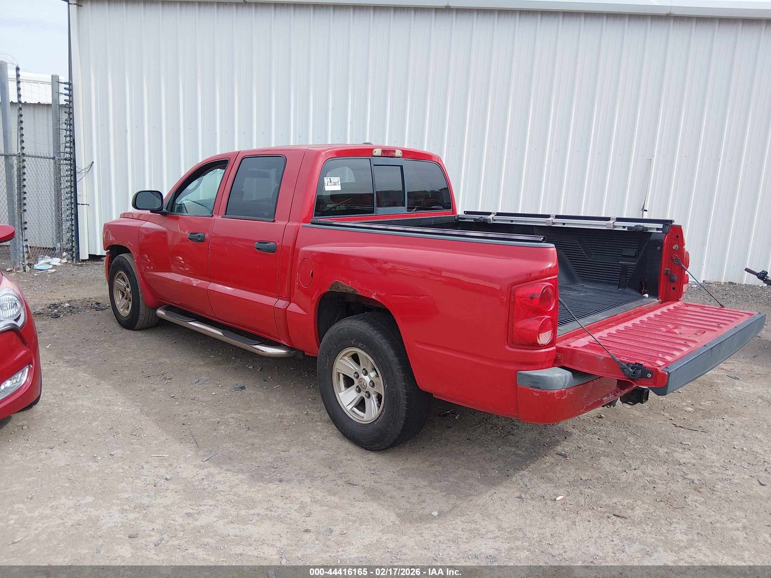 DODGE DAKOTA image 3