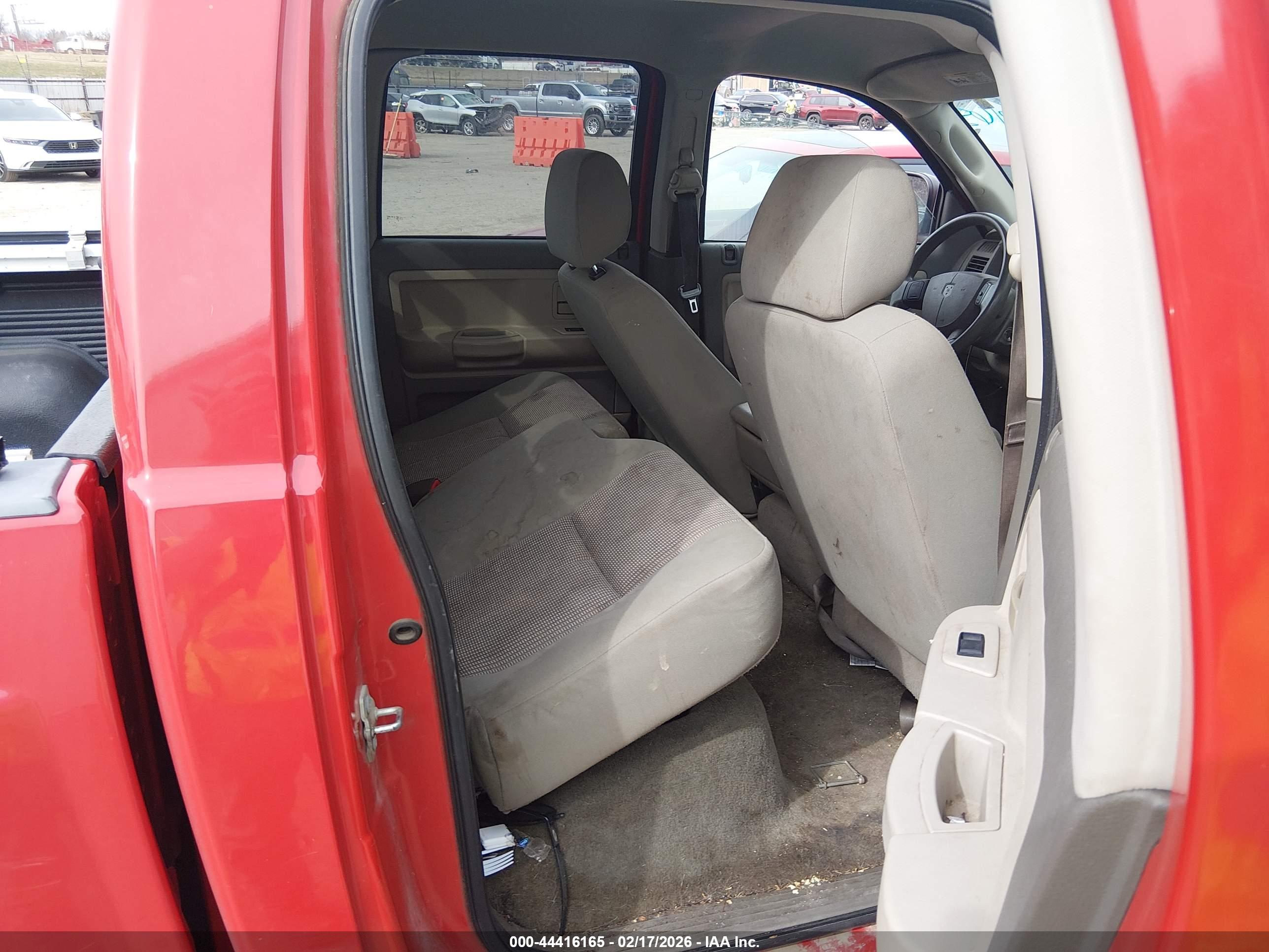 DODGE DAKOTA image 8