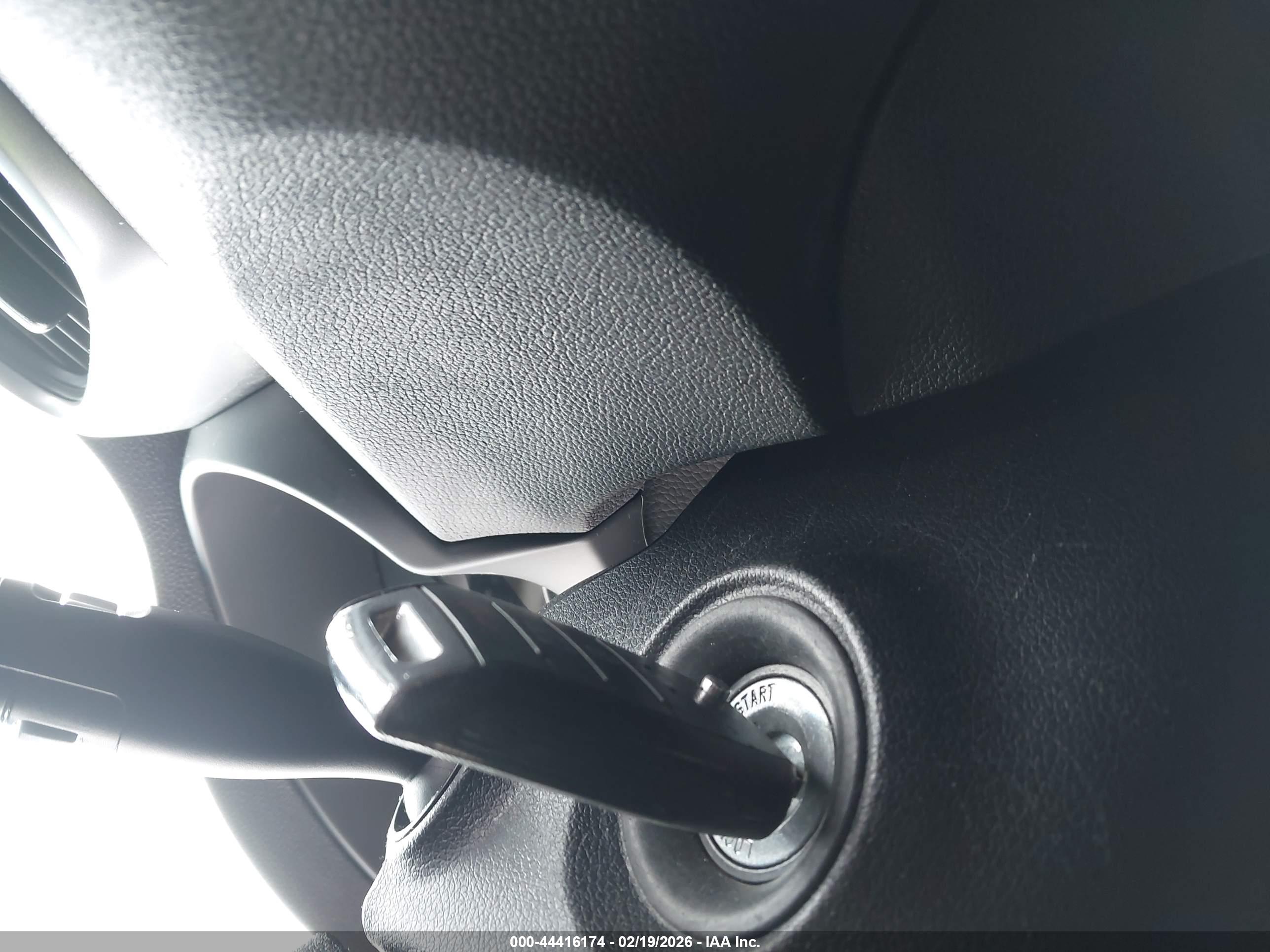 KIA SORENTO image 11