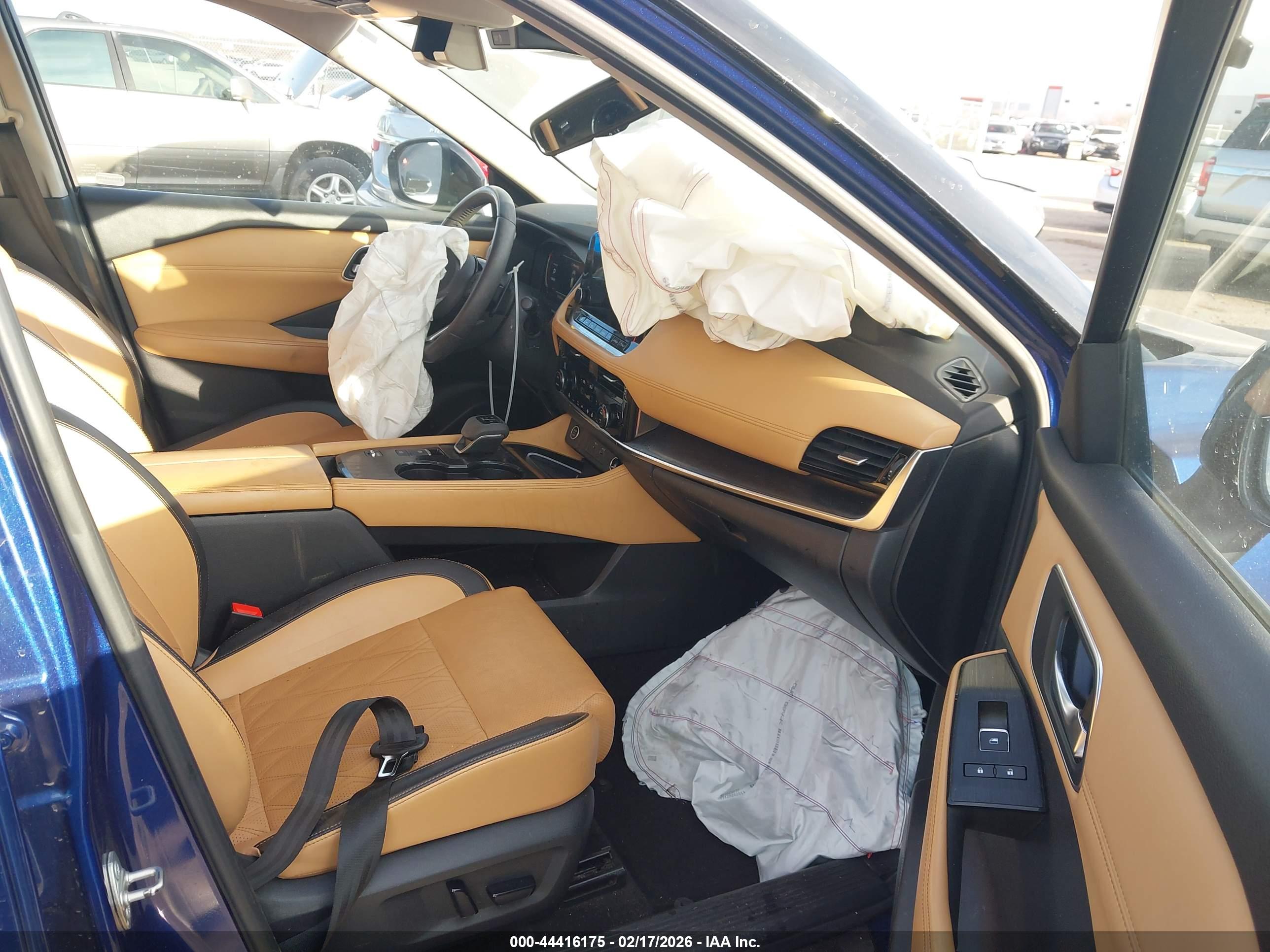 NISSAN ROGUE image 5