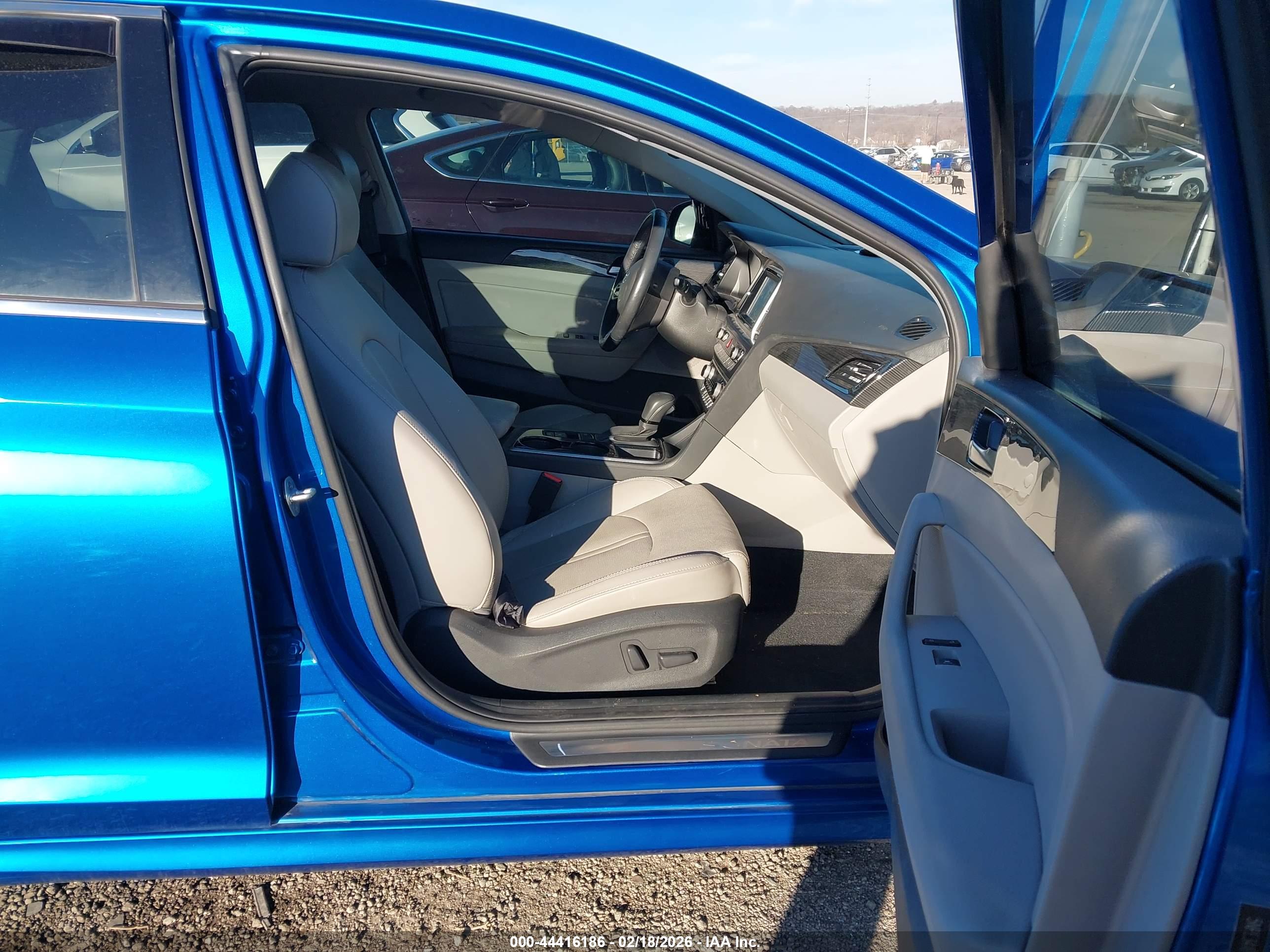 HYUNDAI SONATA image 5