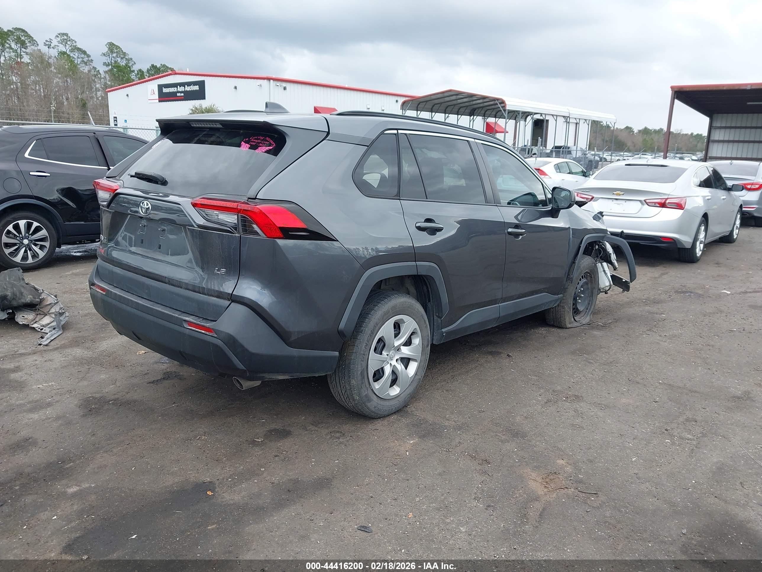 TOYOTA RAV4 image 4