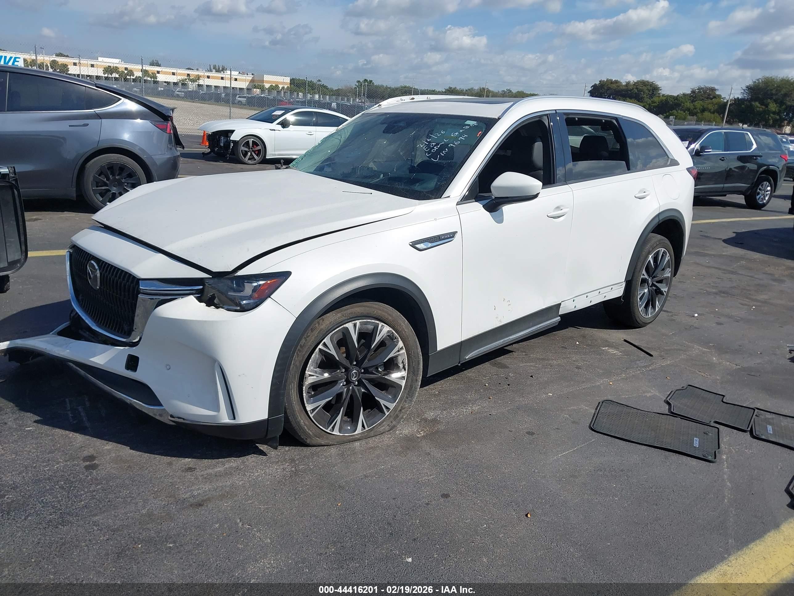 MAZDA CX-90 image 2