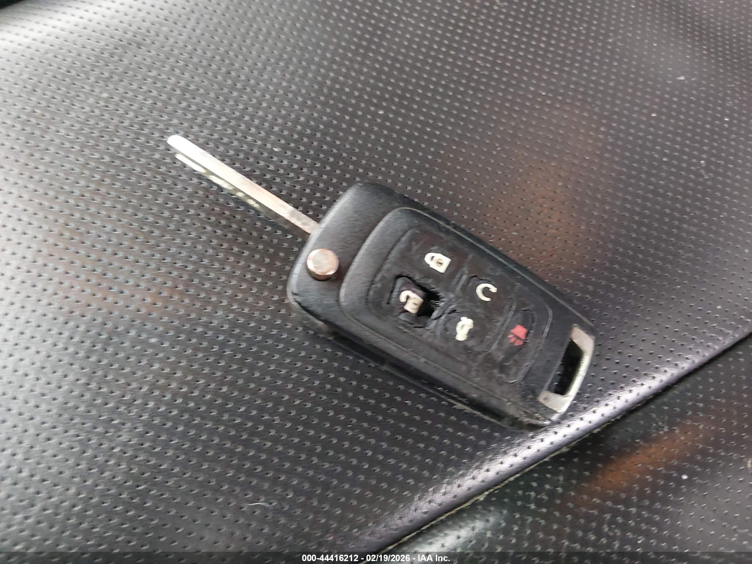 CHEVROLET EQUINOX image 11