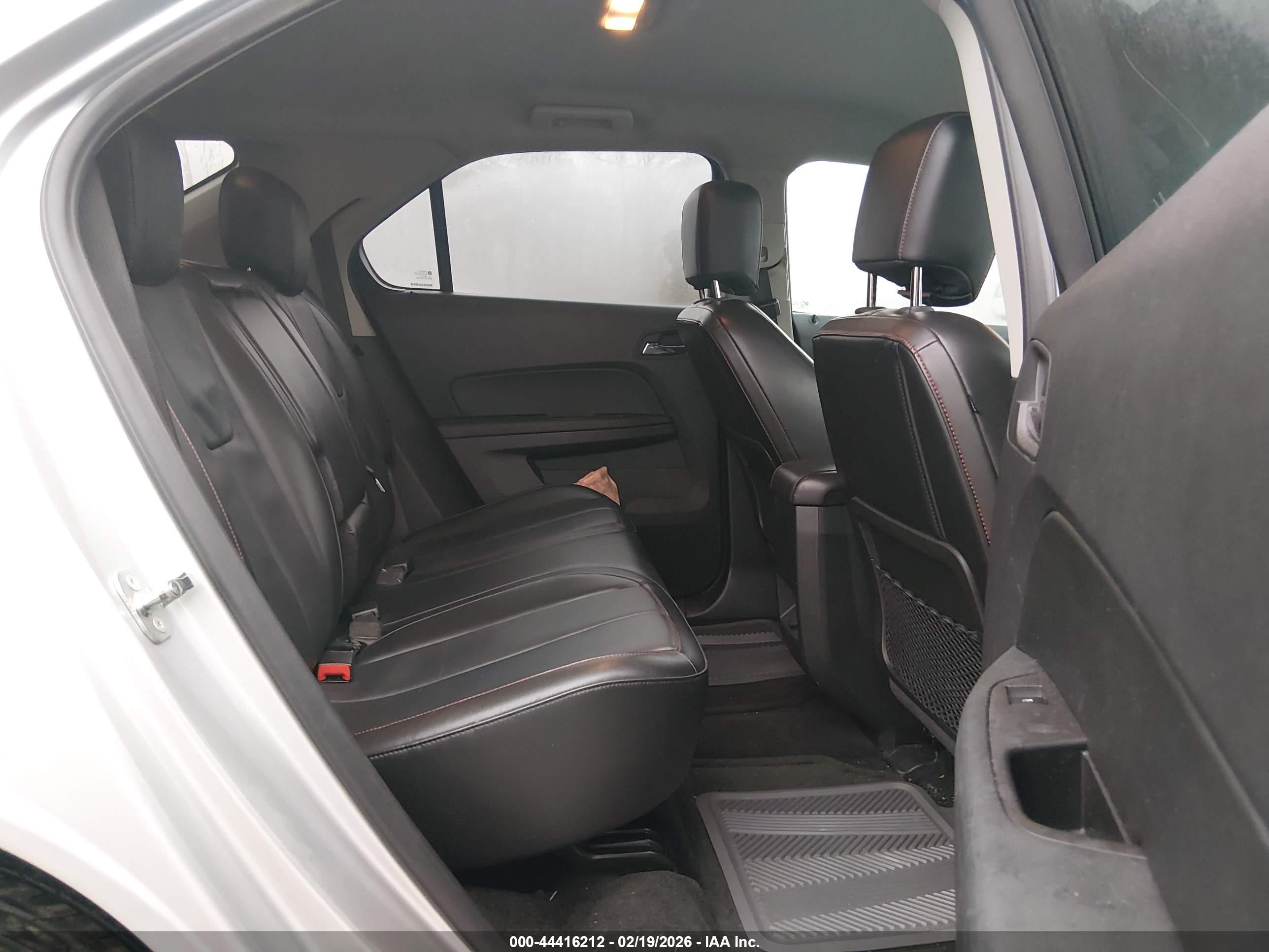 CHEVROLET EQUINOX image 8