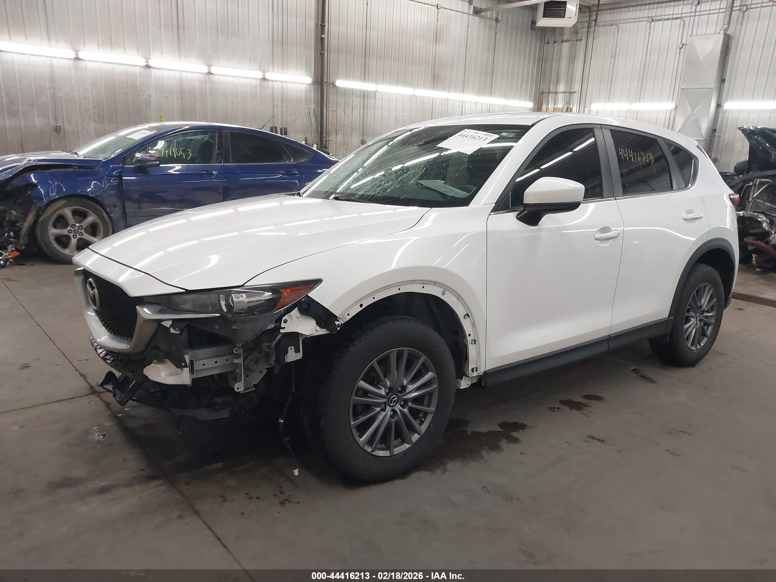 MAZDA CX-5 image 2