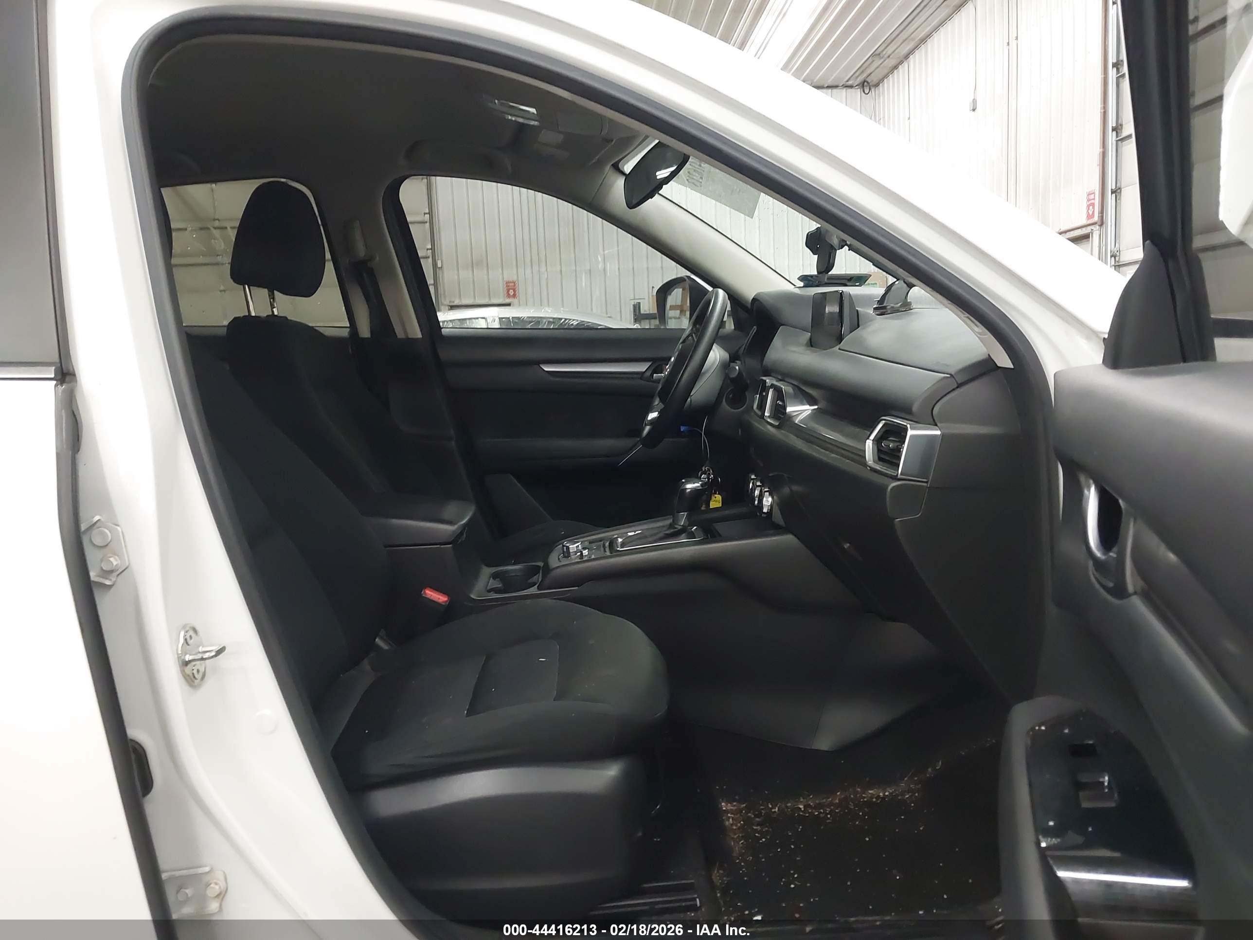 MAZDA CX-5 image 5