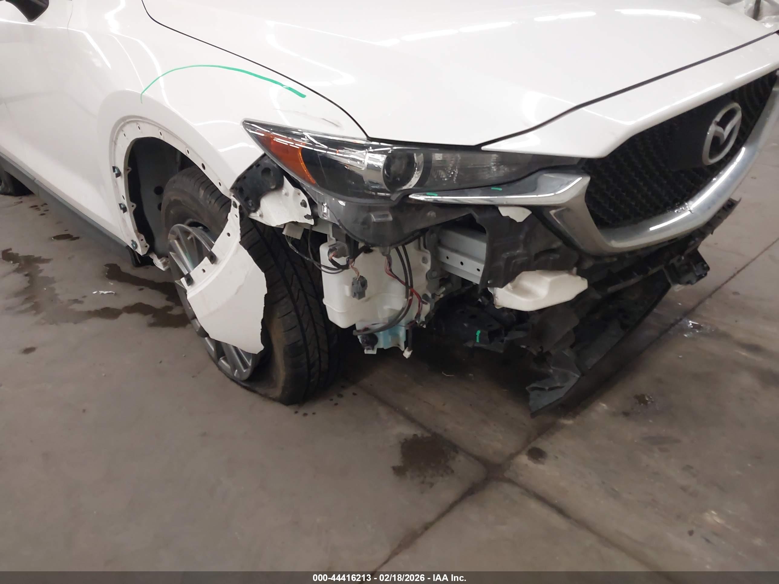 MAZDA CX-5 image 6