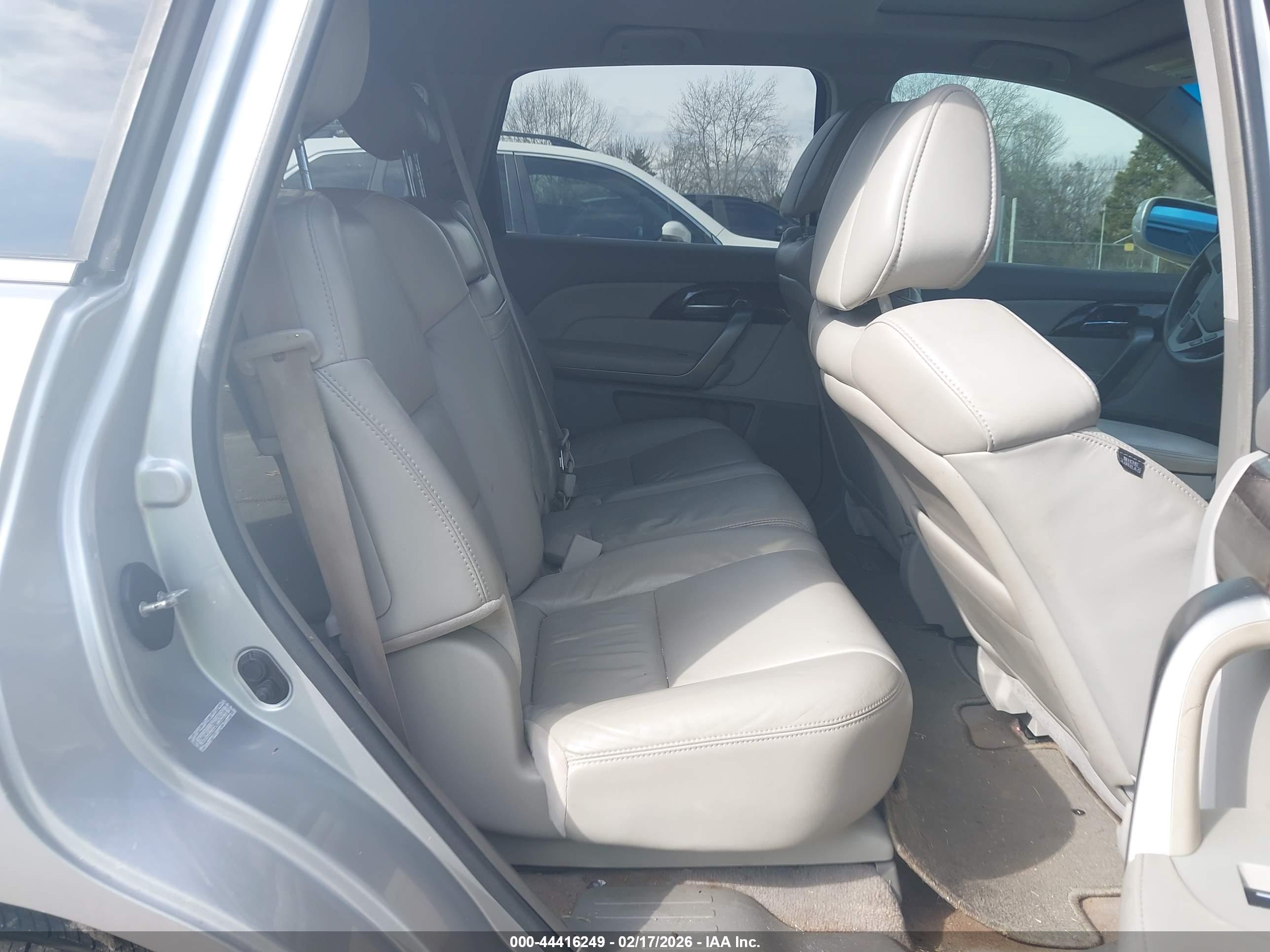 ACURA MDX image 8