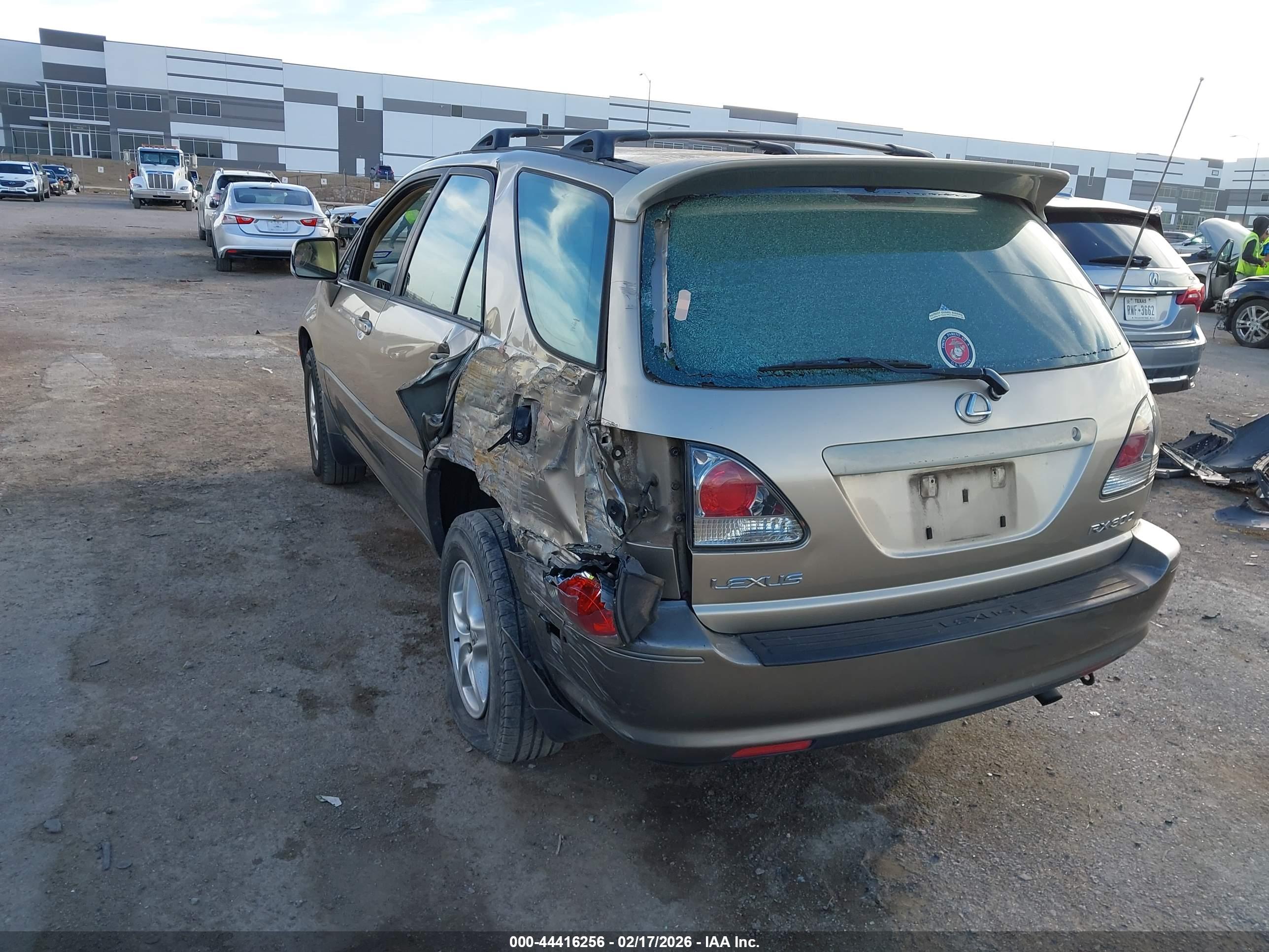 LEXUS RX image 3