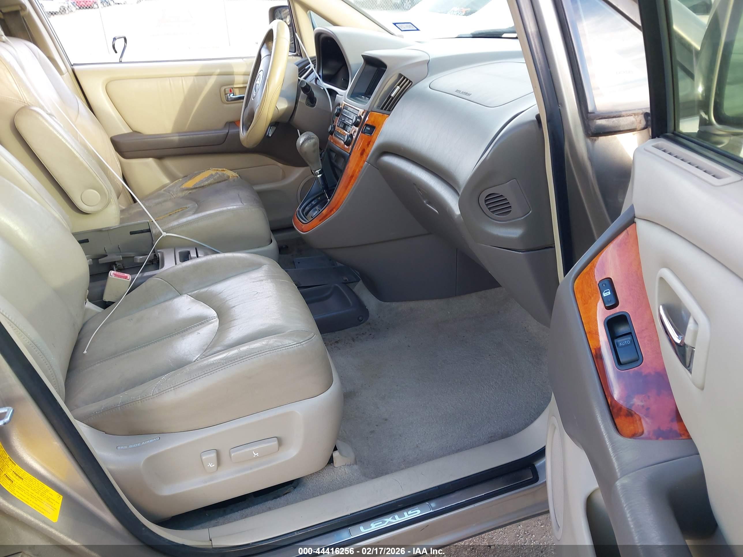 LEXUS RX image 5
