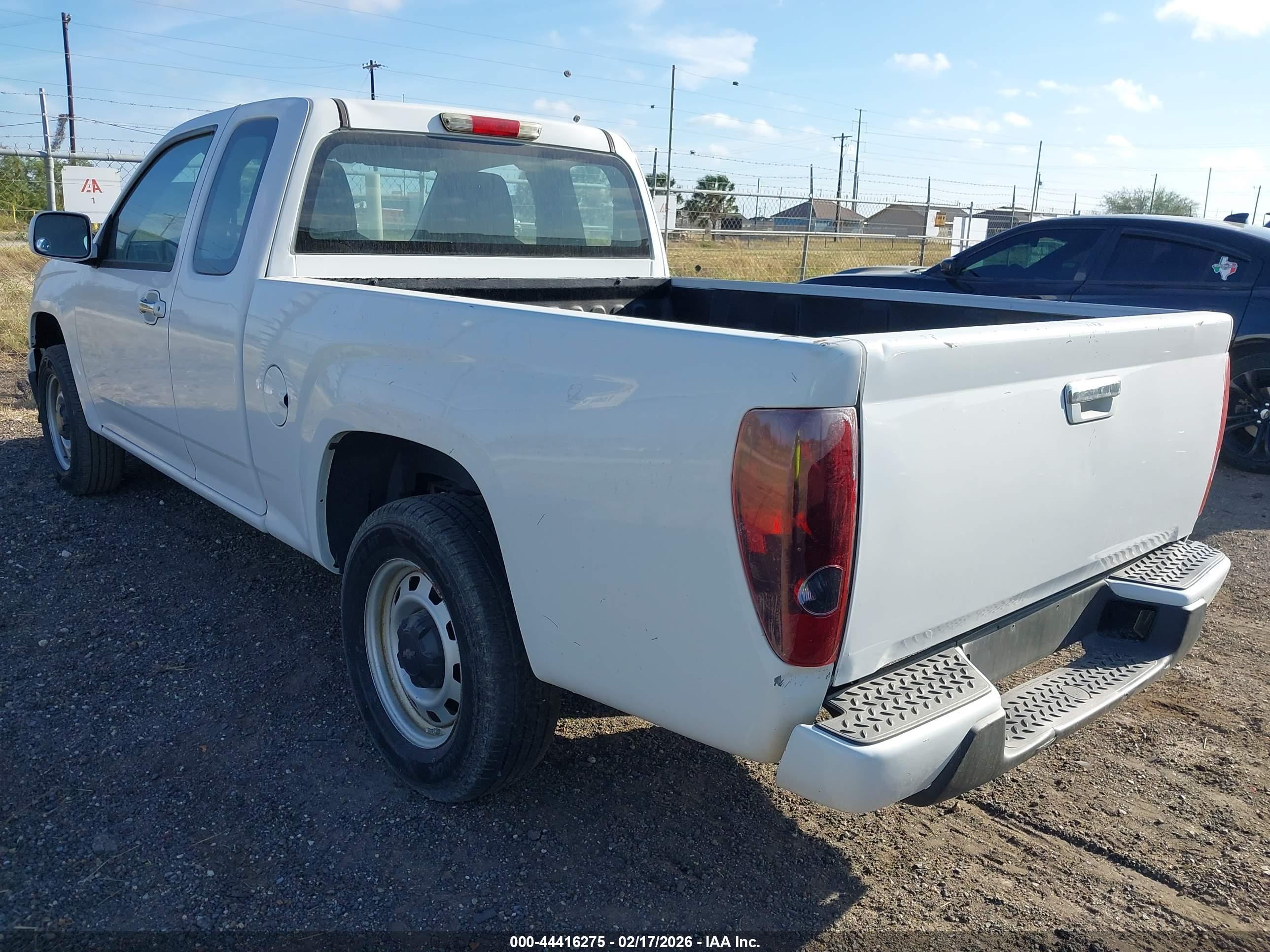 CHEVROLET COLORADO image 3