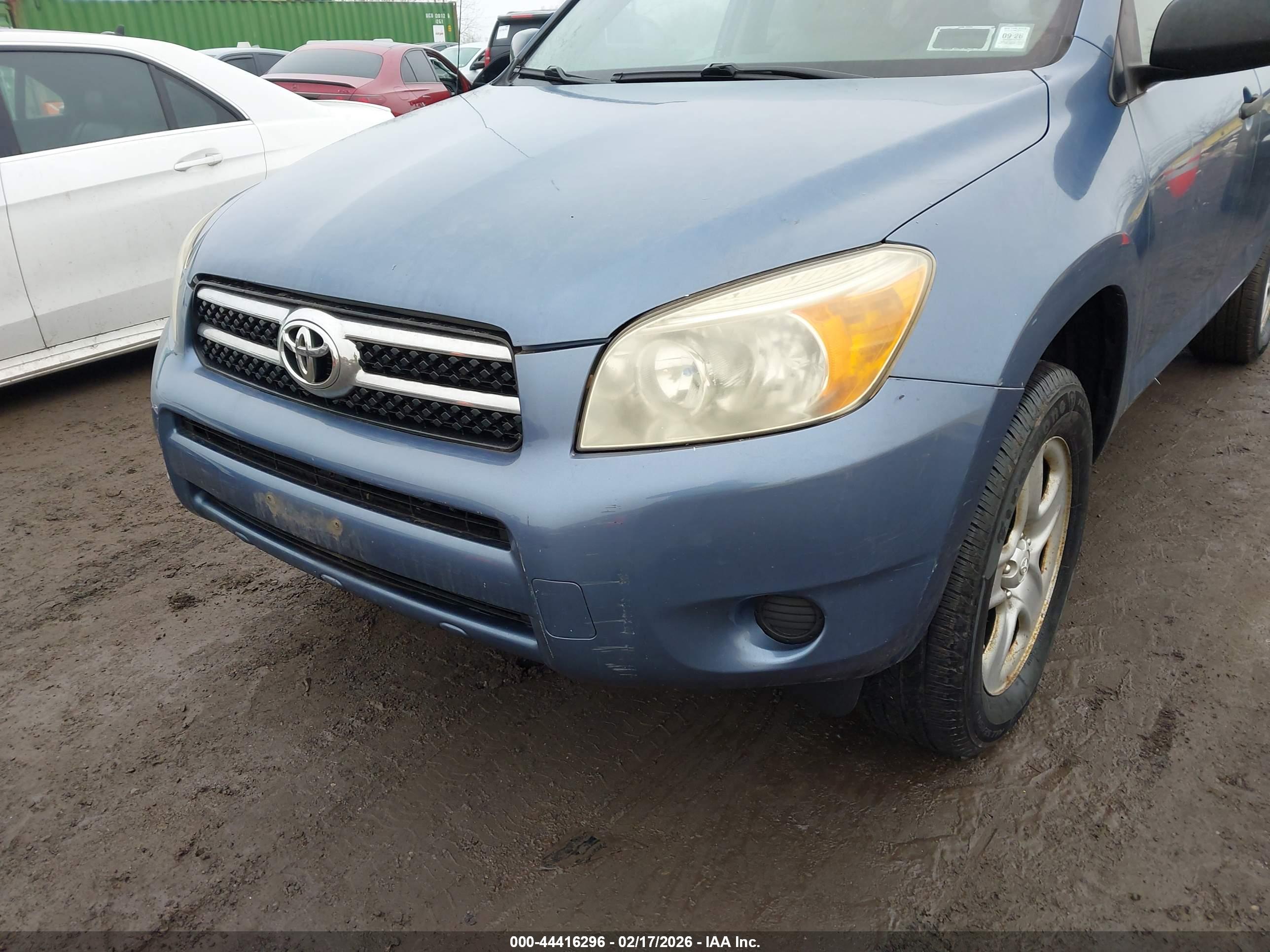 TOYOTA RAV4 image 6