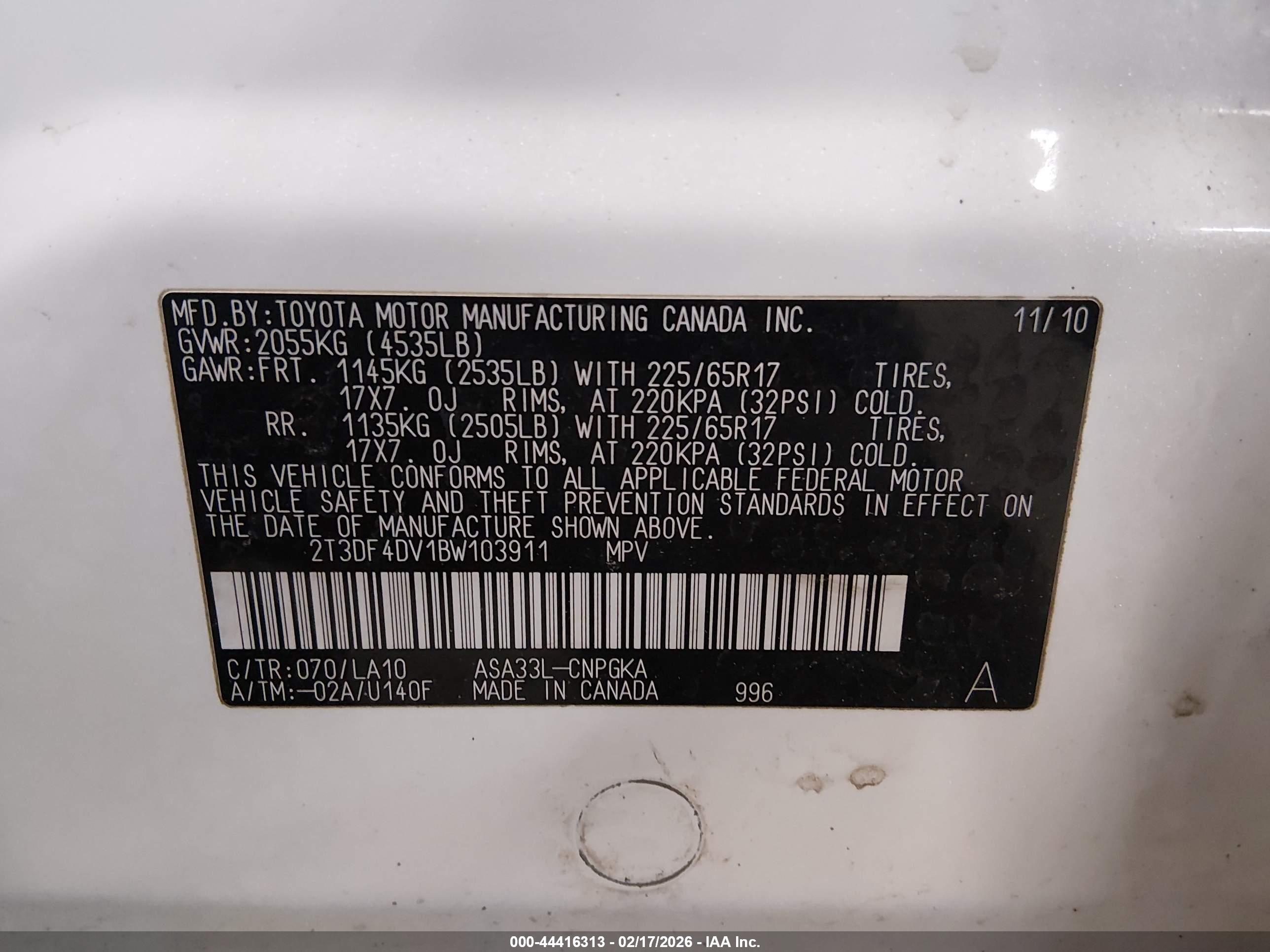 TOYOTA RAV4 image 9