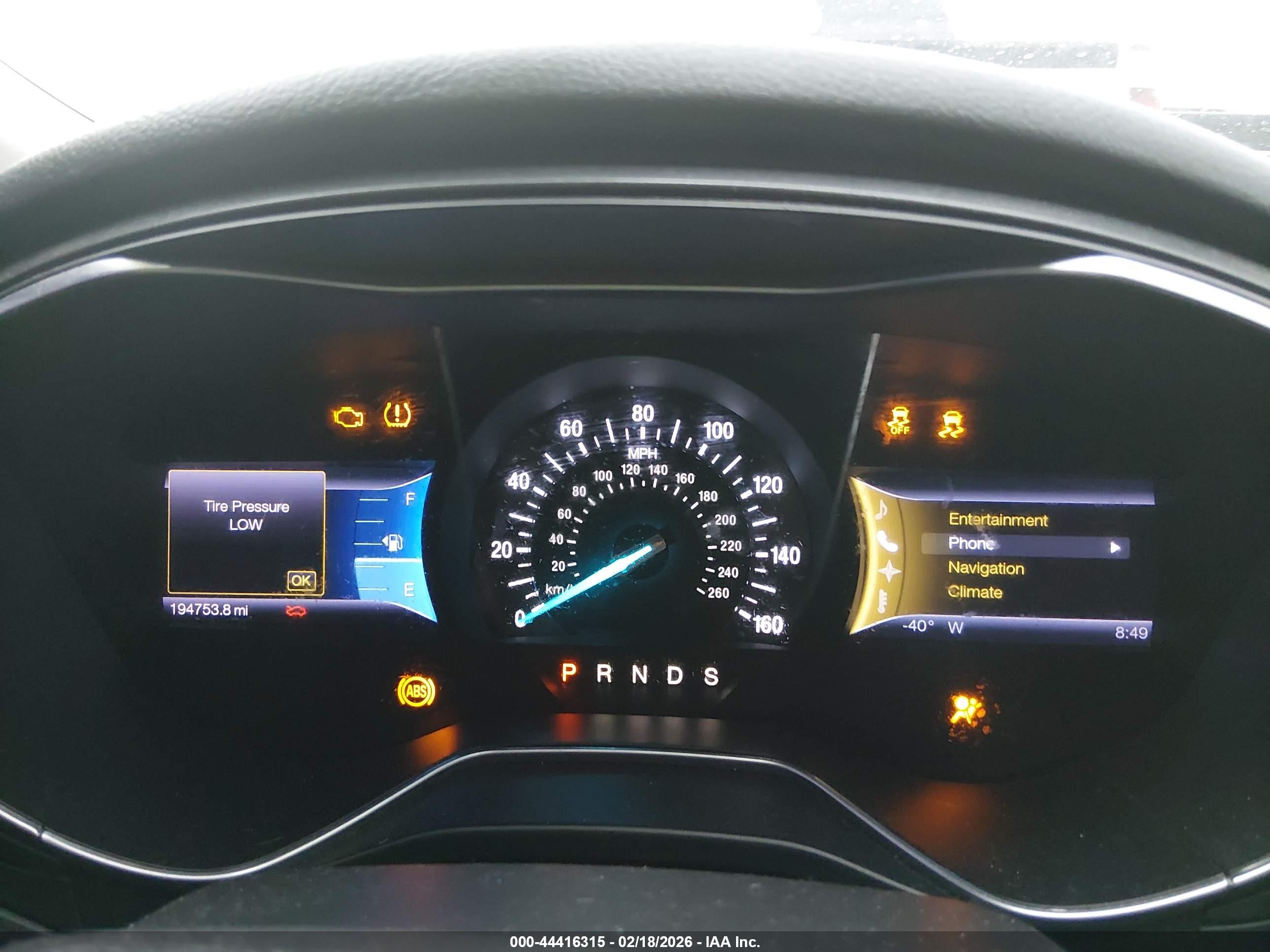 FORD FUSION image 7