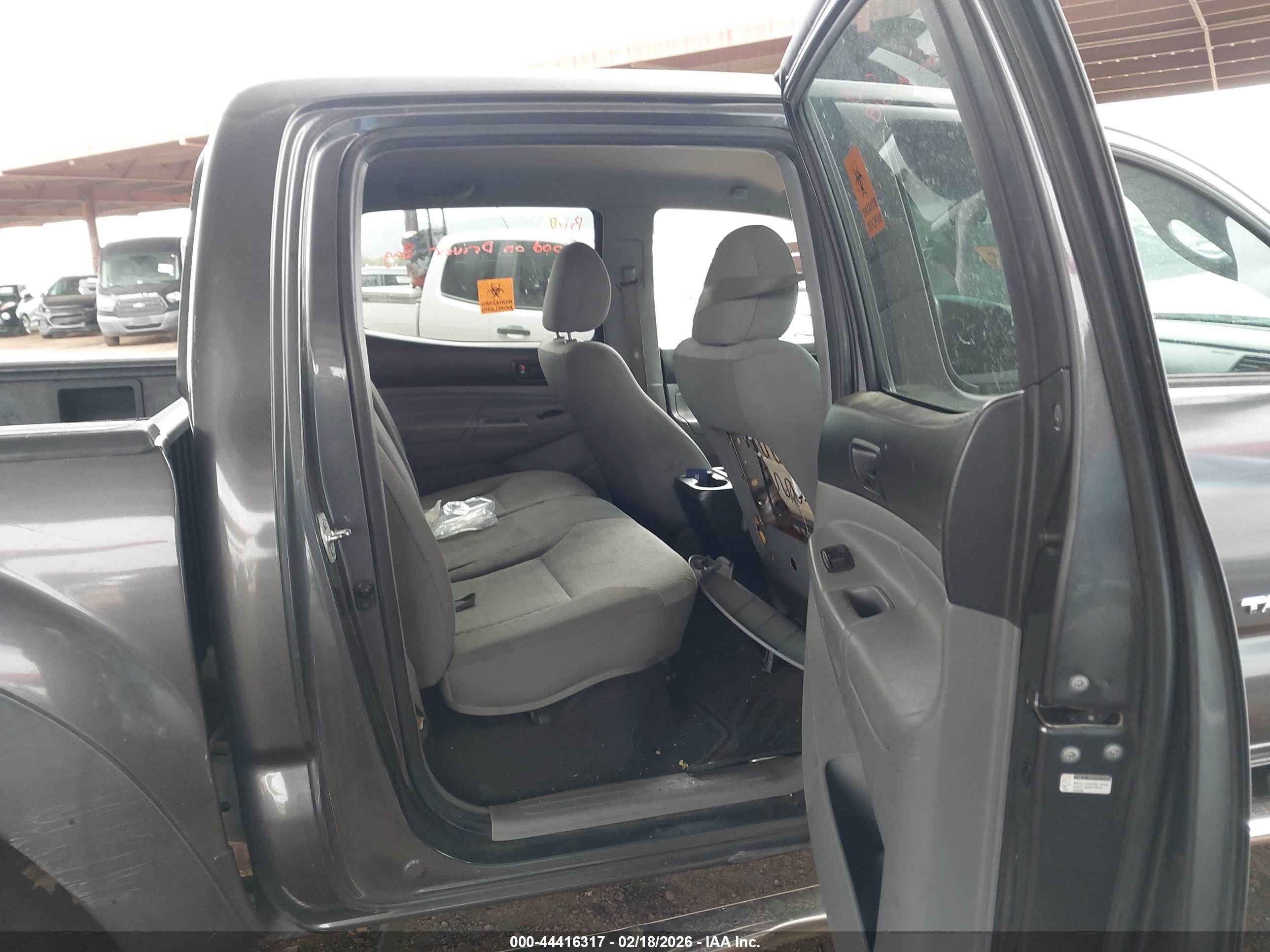 TOYOTA TACOMA image 8