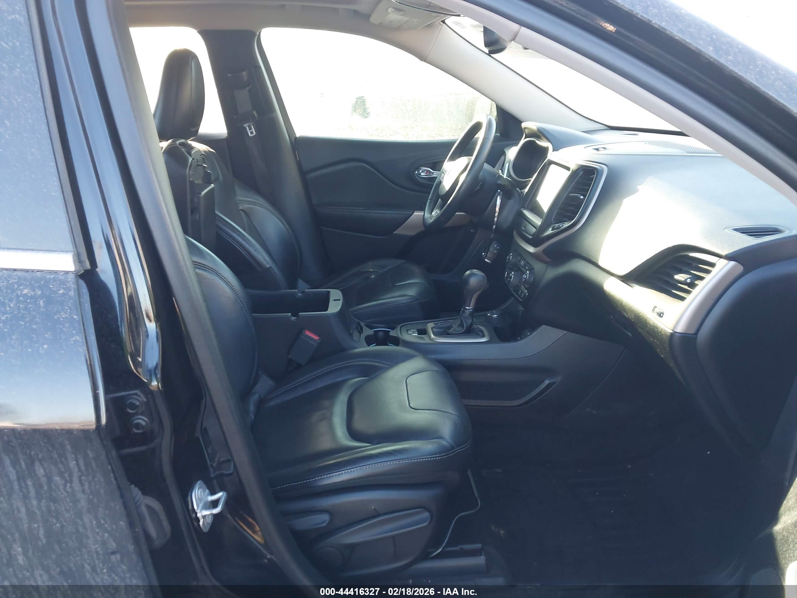 JEEP CHEROKEE image 5