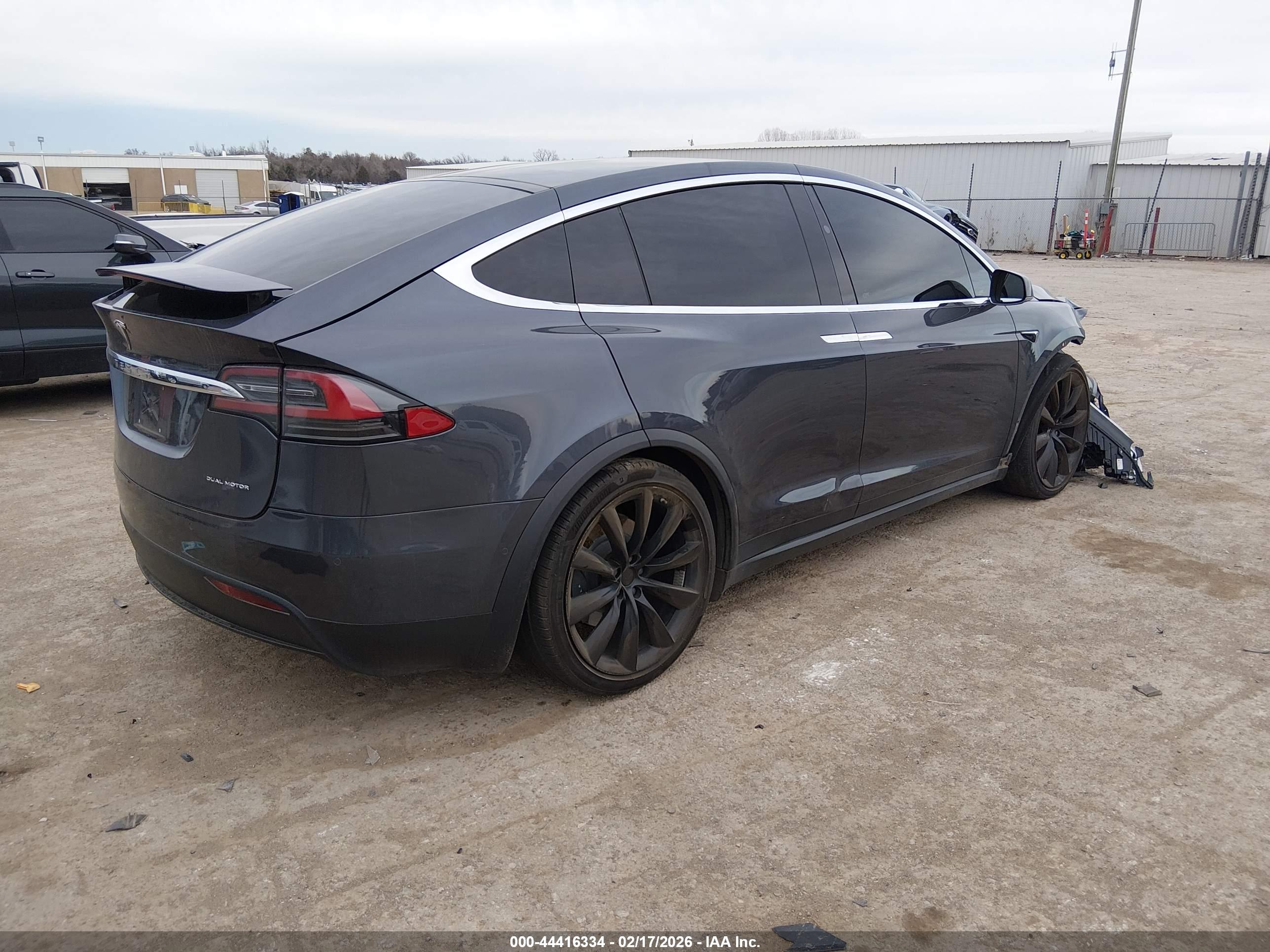 TESLA MODEL image 4