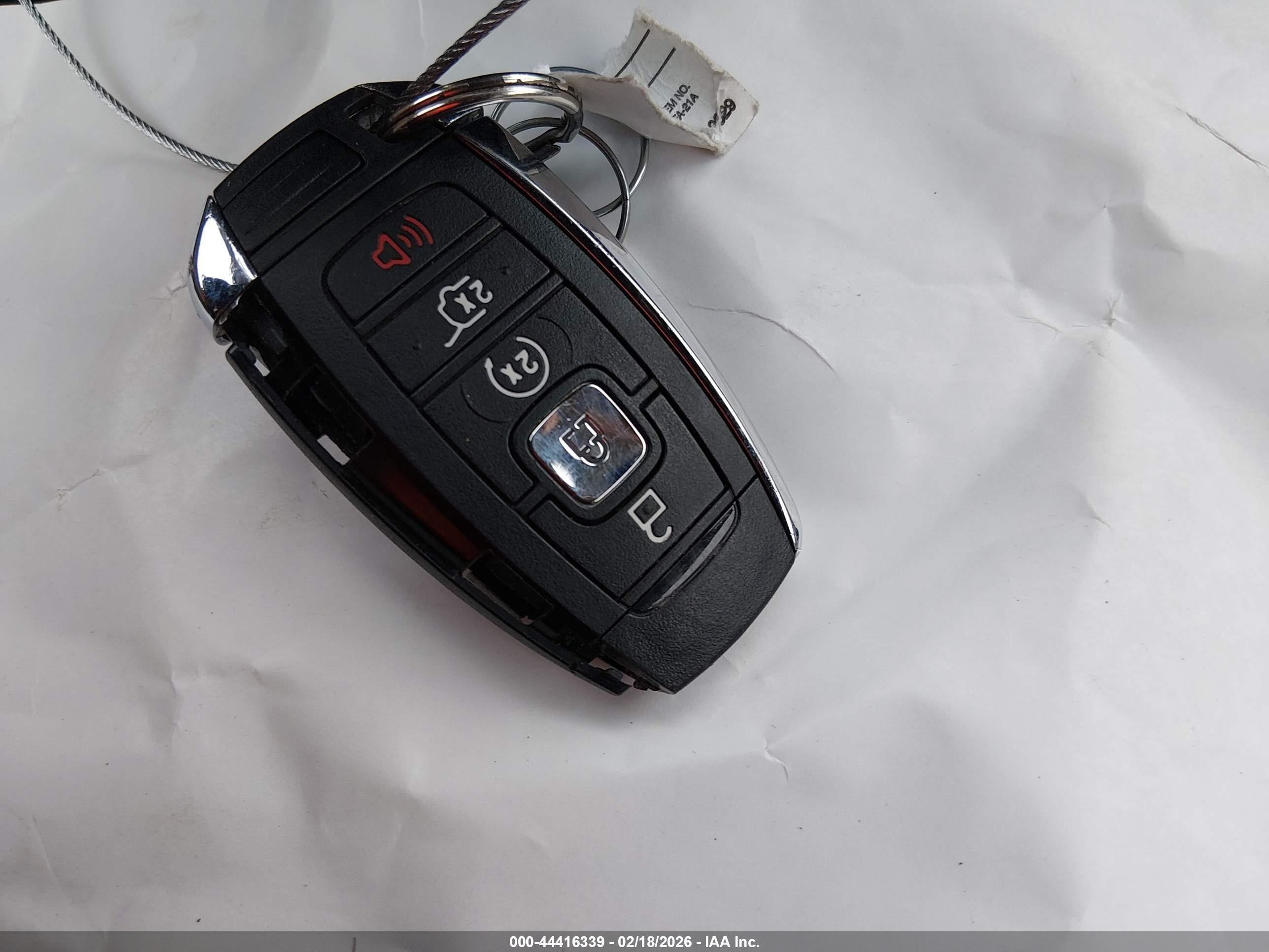 LINCOLN MKC image 11