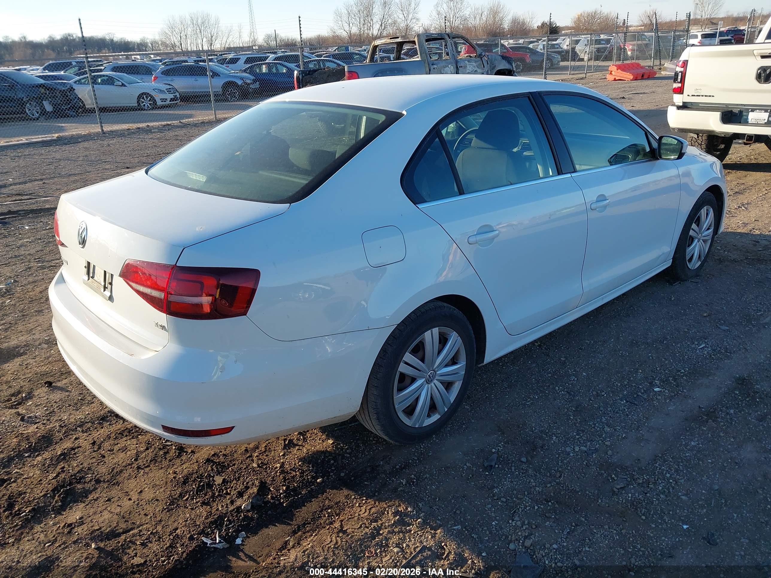 VOLKSWAGEN JETTA image 4
