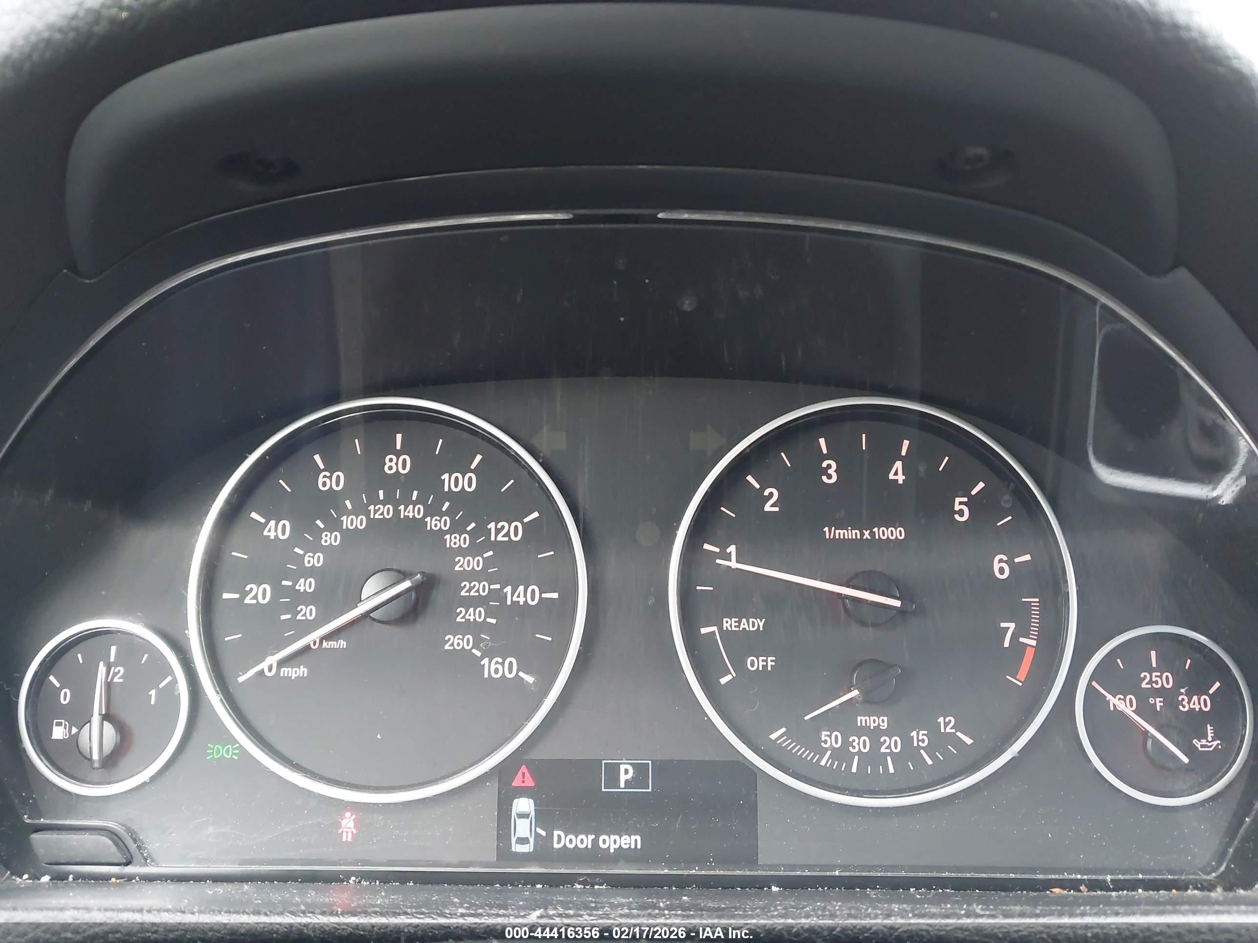 BMW 320I image 7