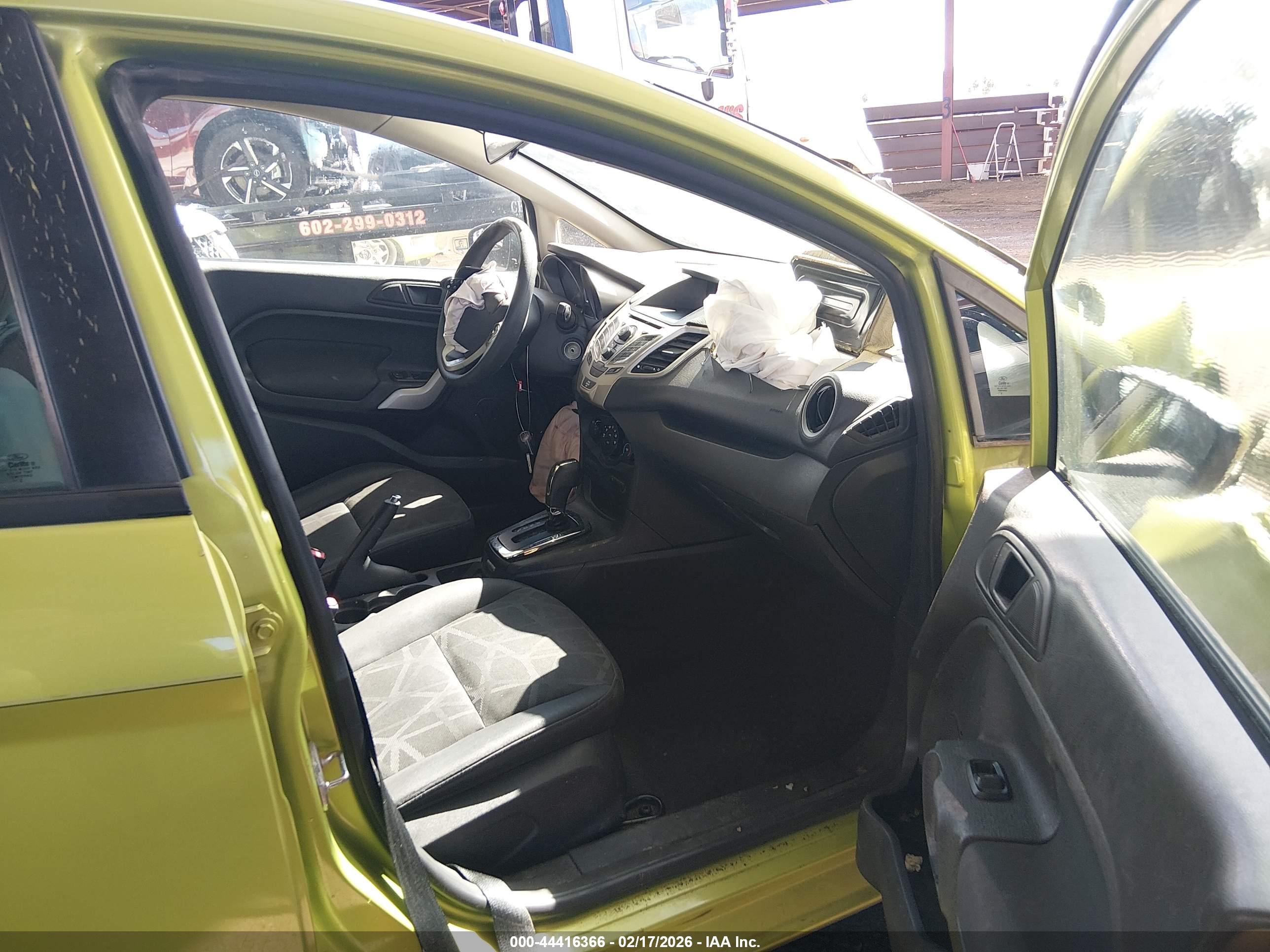 FORD FIESTA image 5