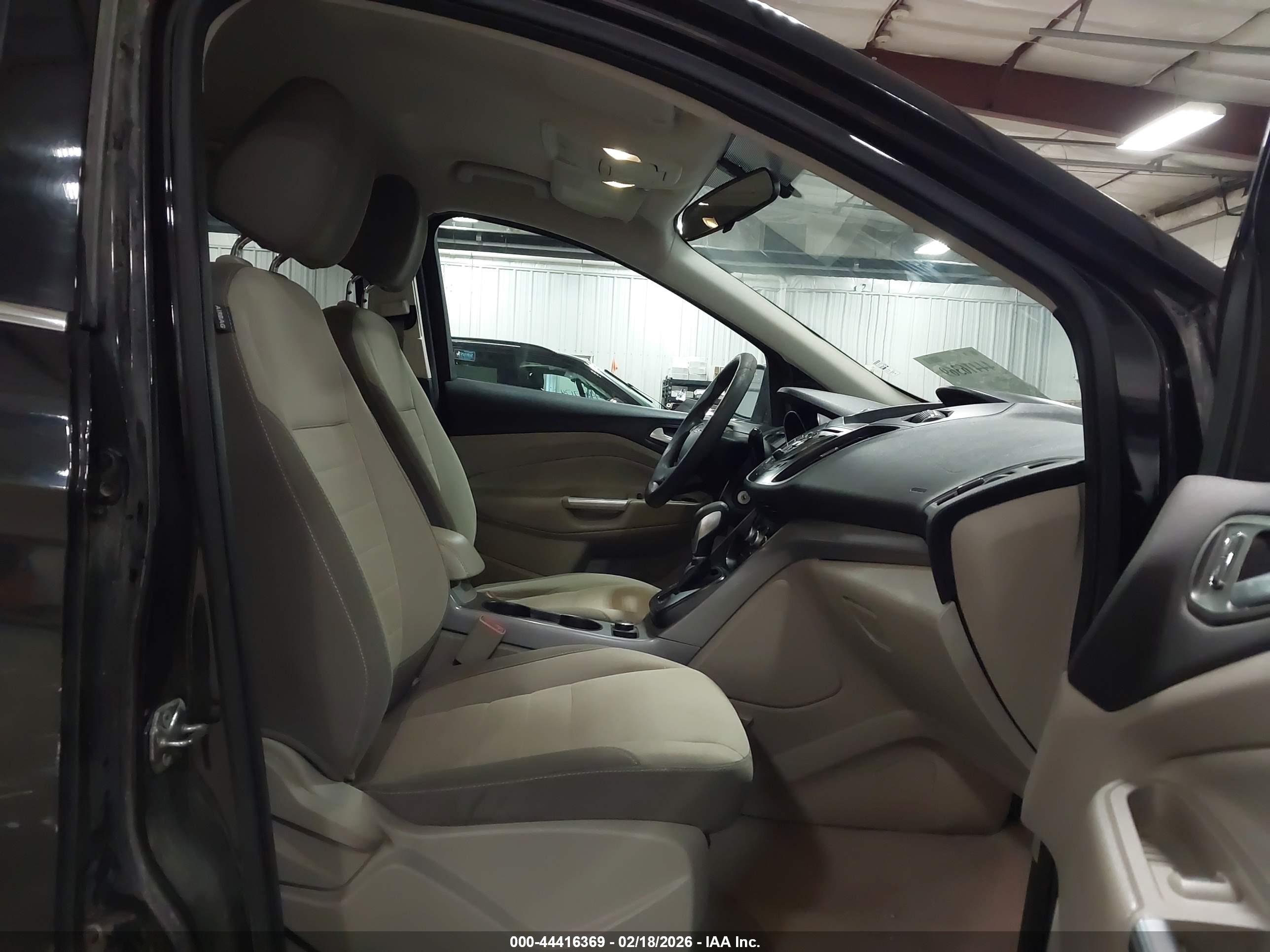 FORD ESCAPE image 5