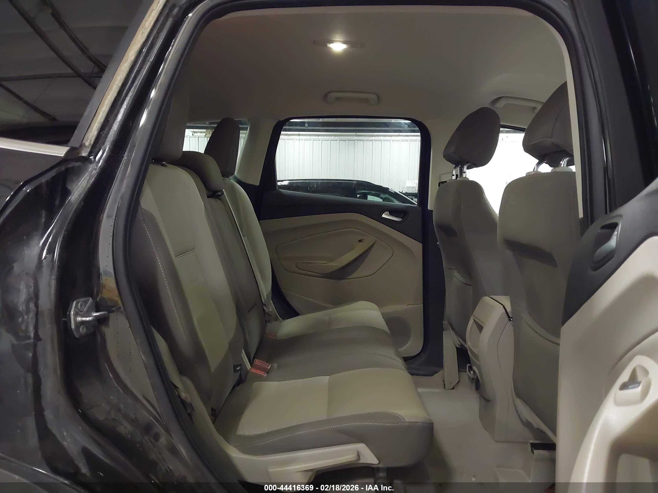 FORD ESCAPE image 8