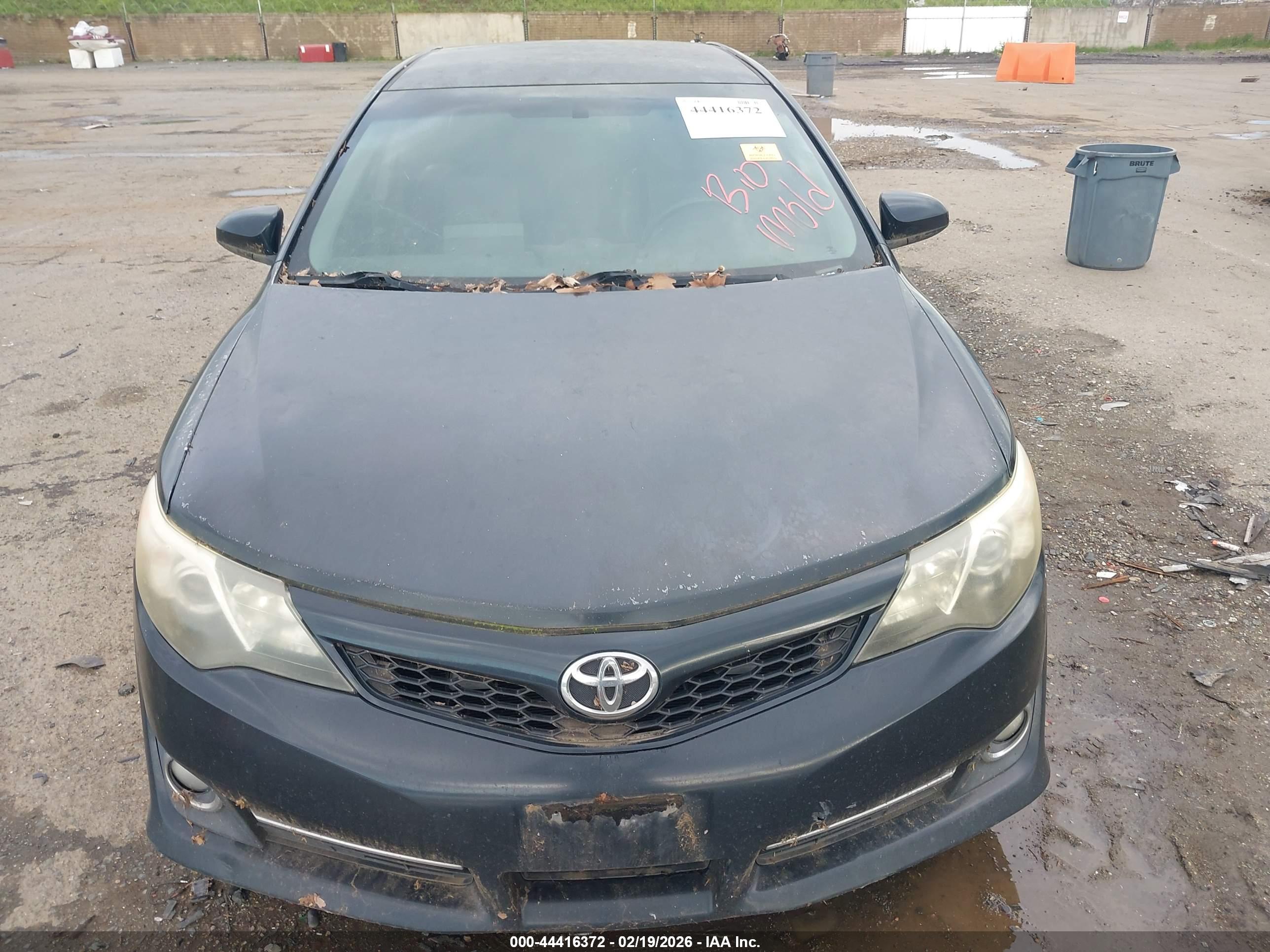 TOYOTA CAMRY image 6