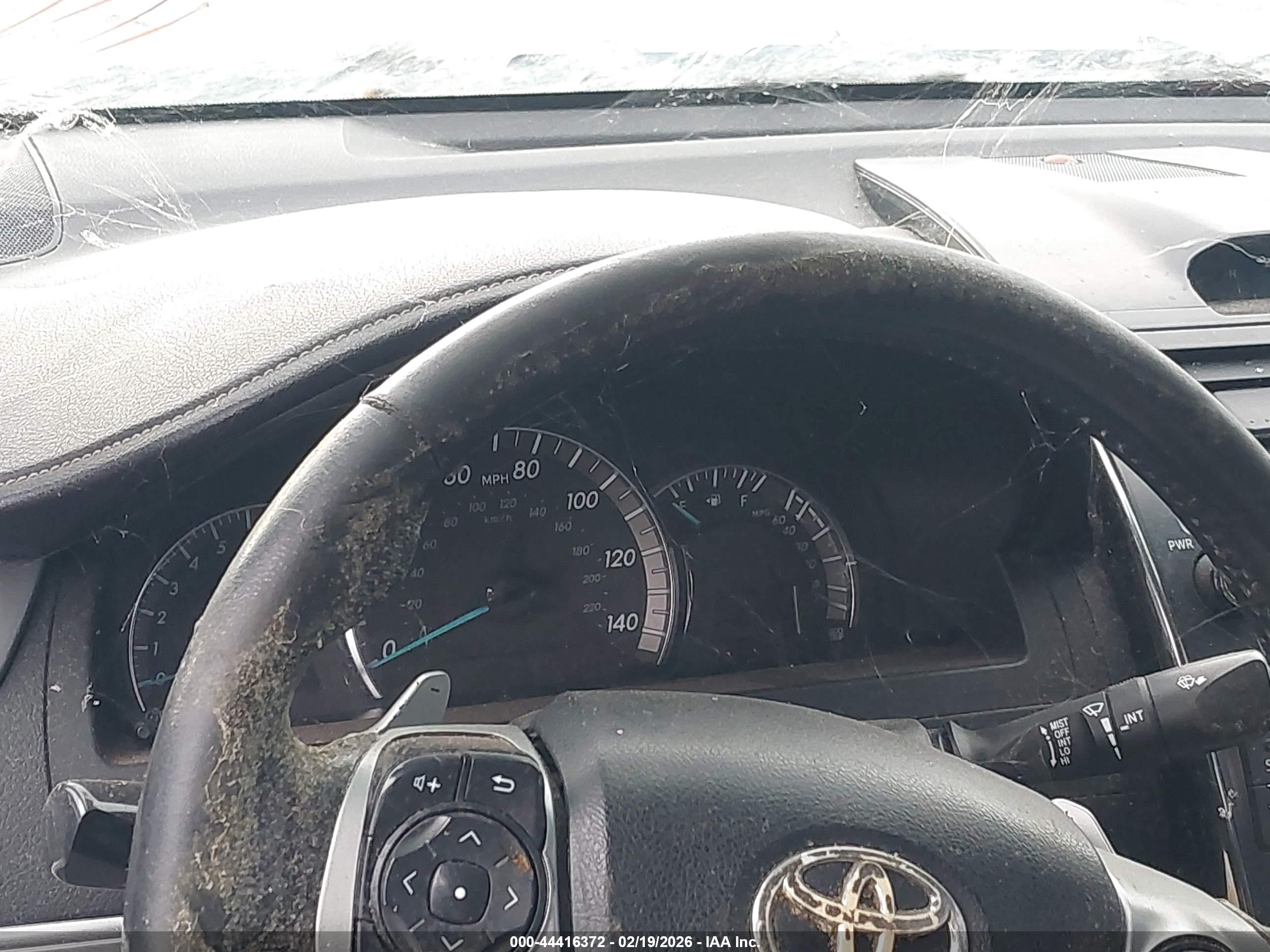 TOYOTA CAMRY image 7