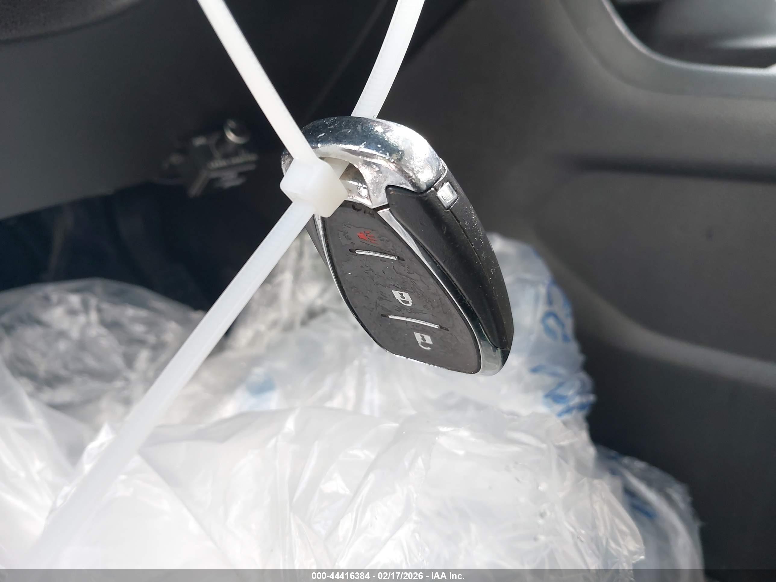 CHEVROLET TRAVERSE image 11
