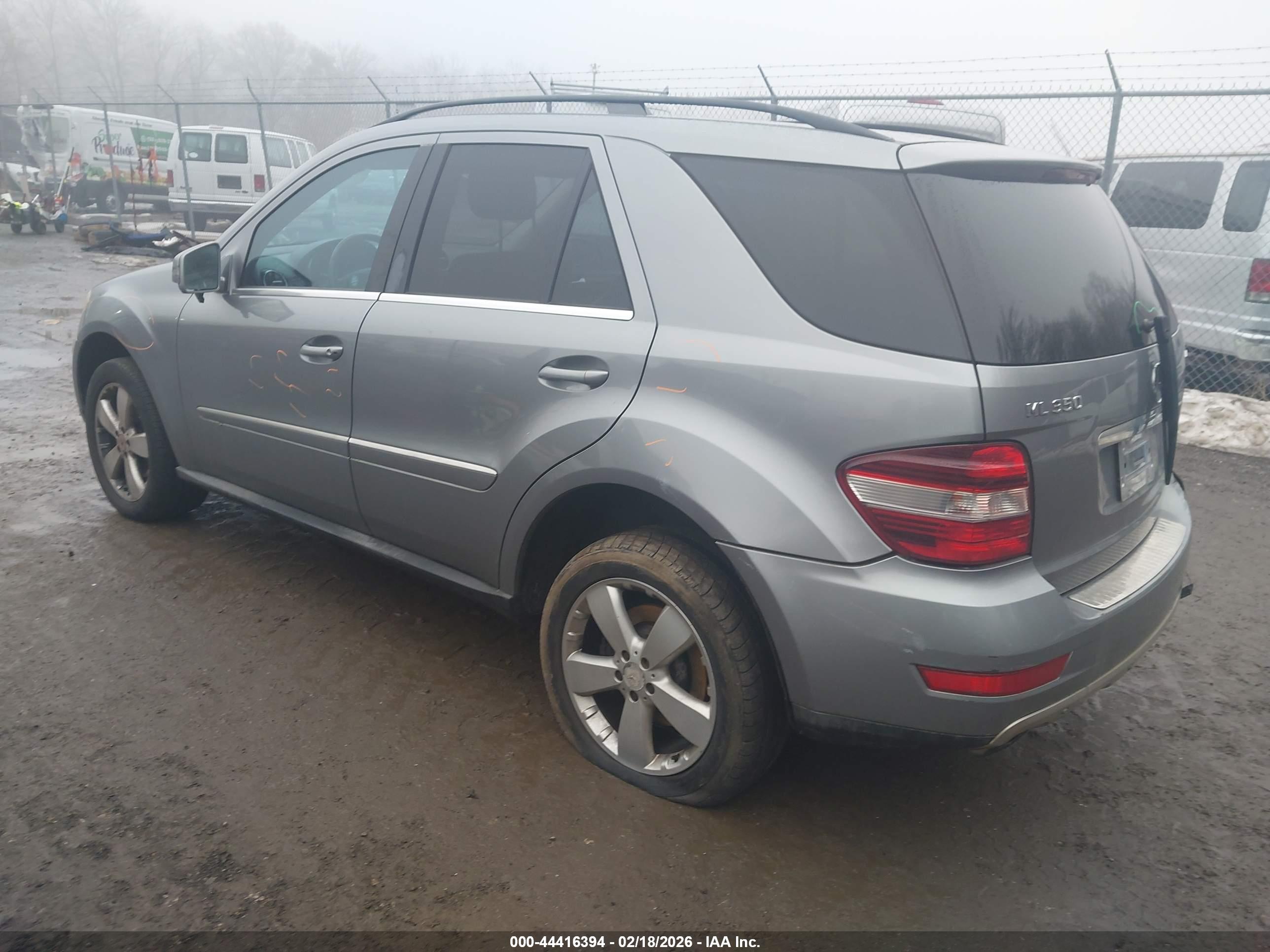 MERCEDES-BENZ ML image 3