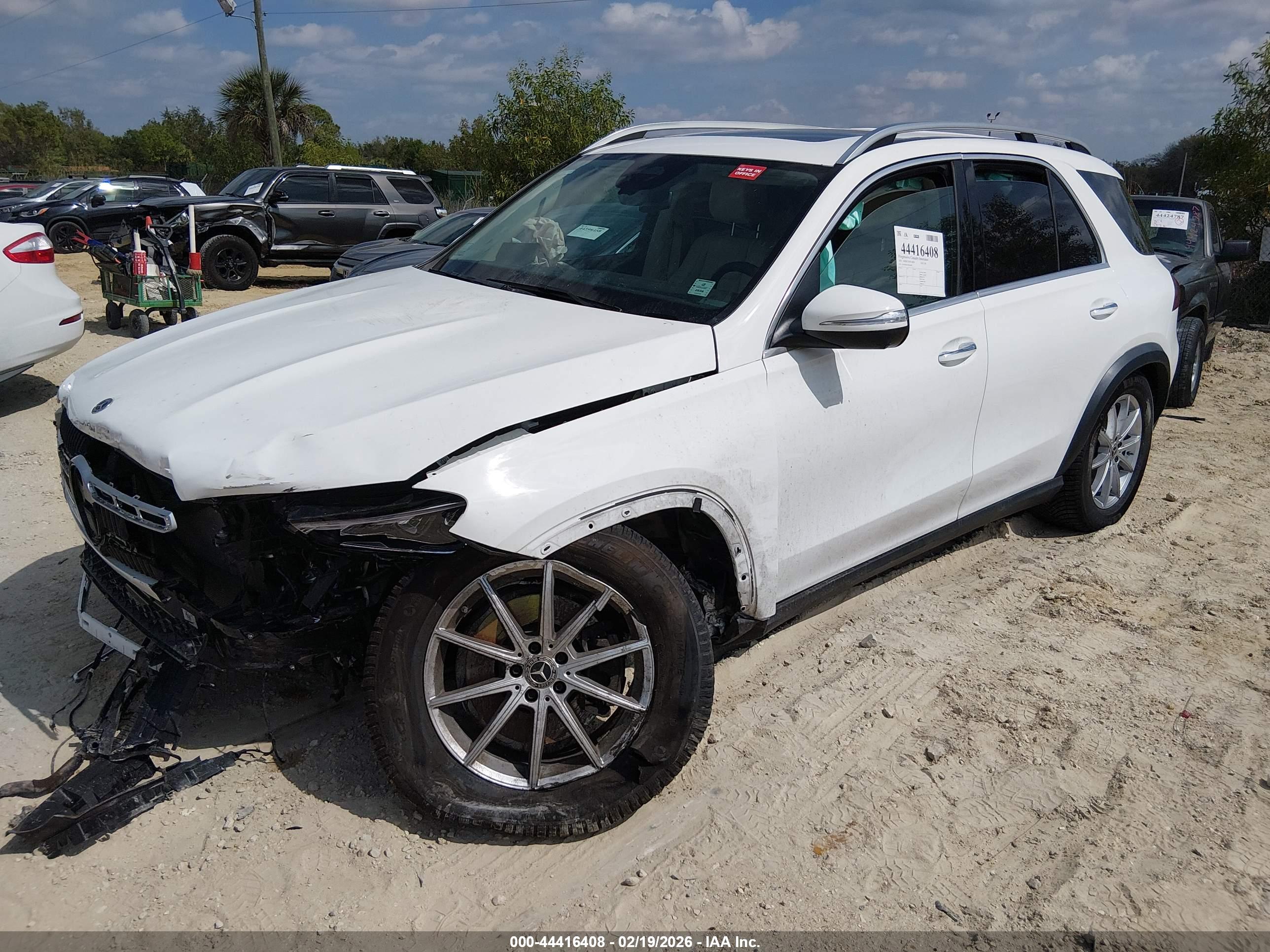 MERCEDES-BENZ GLE image 2