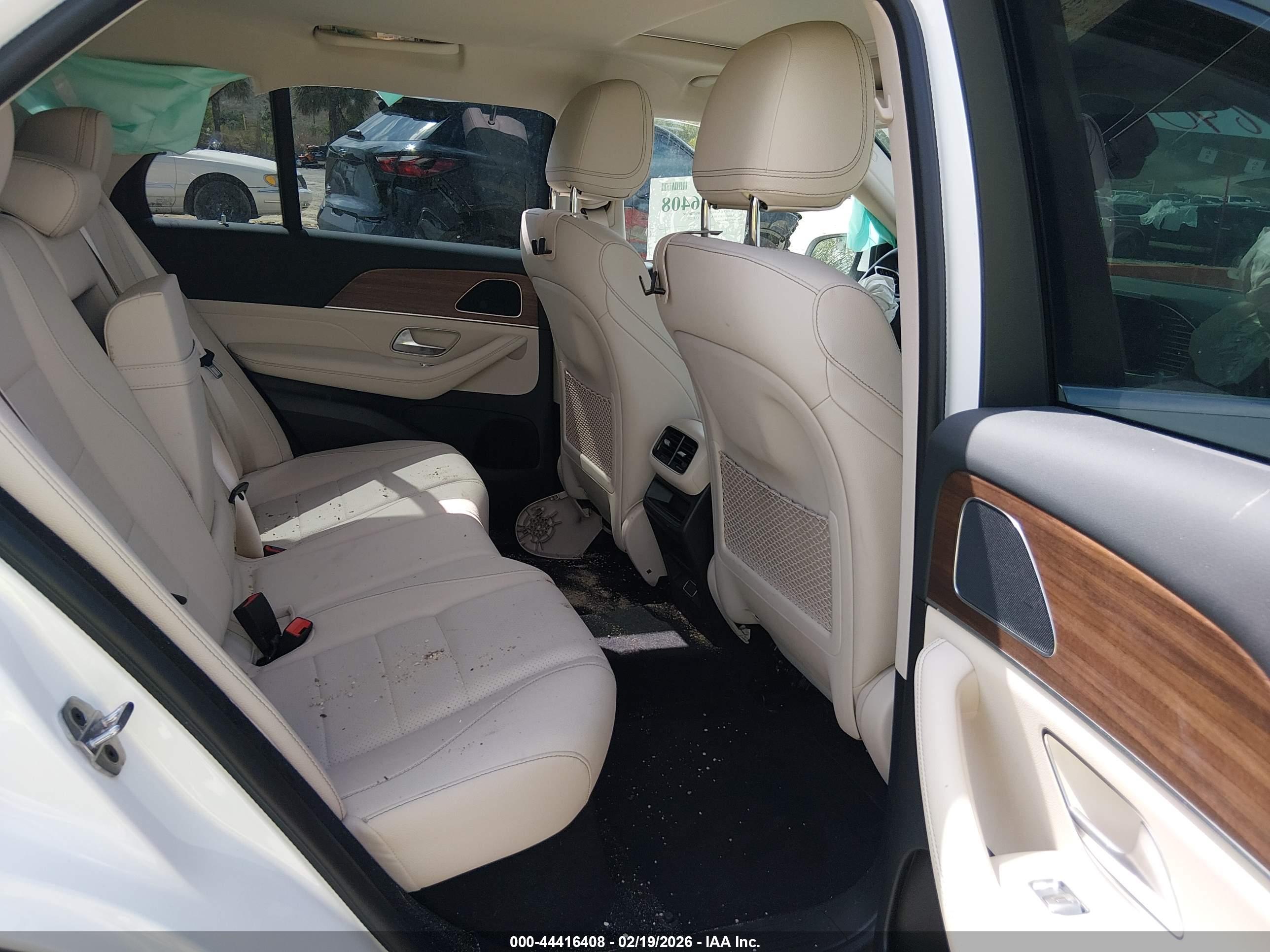 MERCEDES-BENZ GLE image 8
