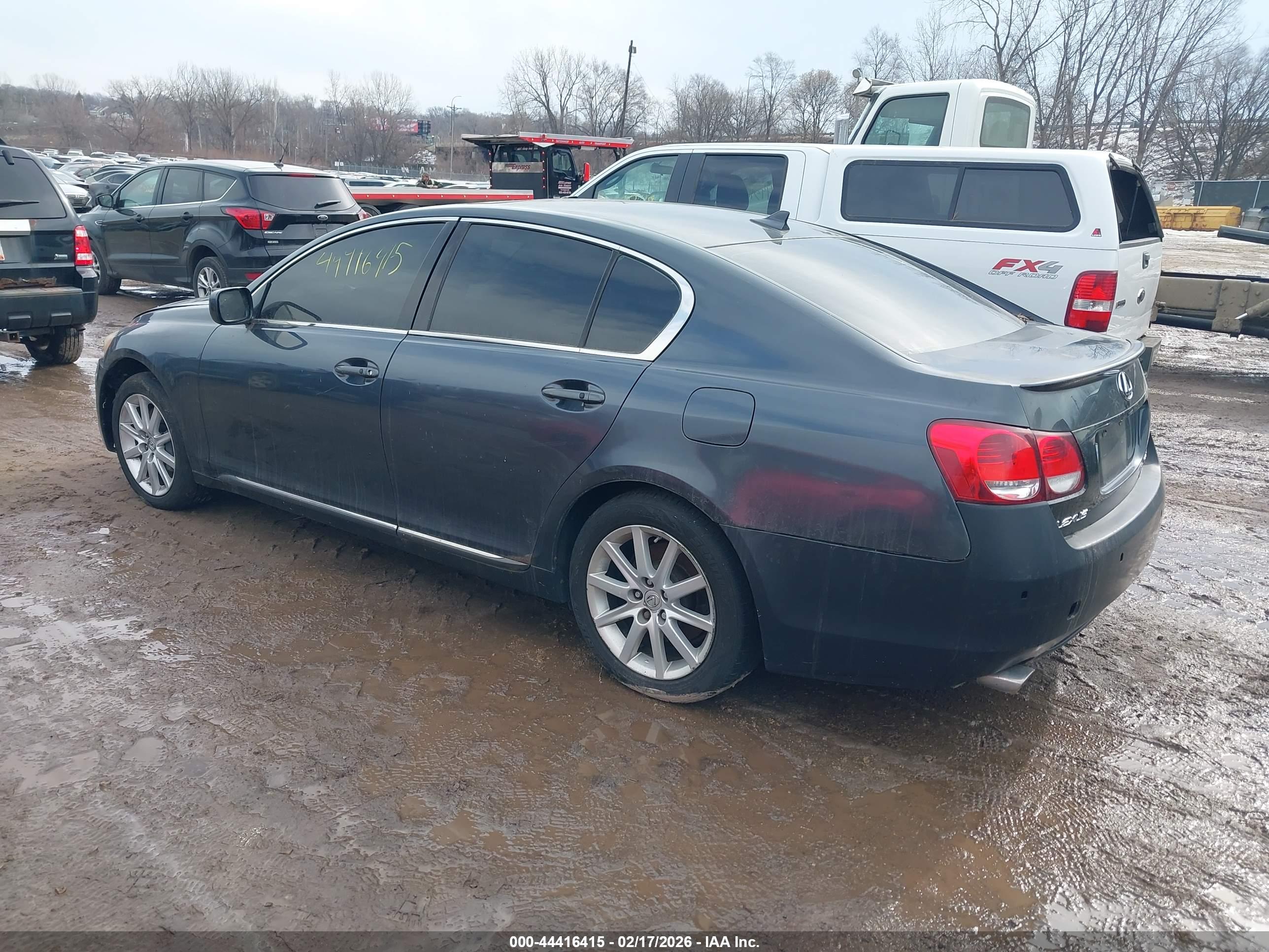 LEXUS GS image 3