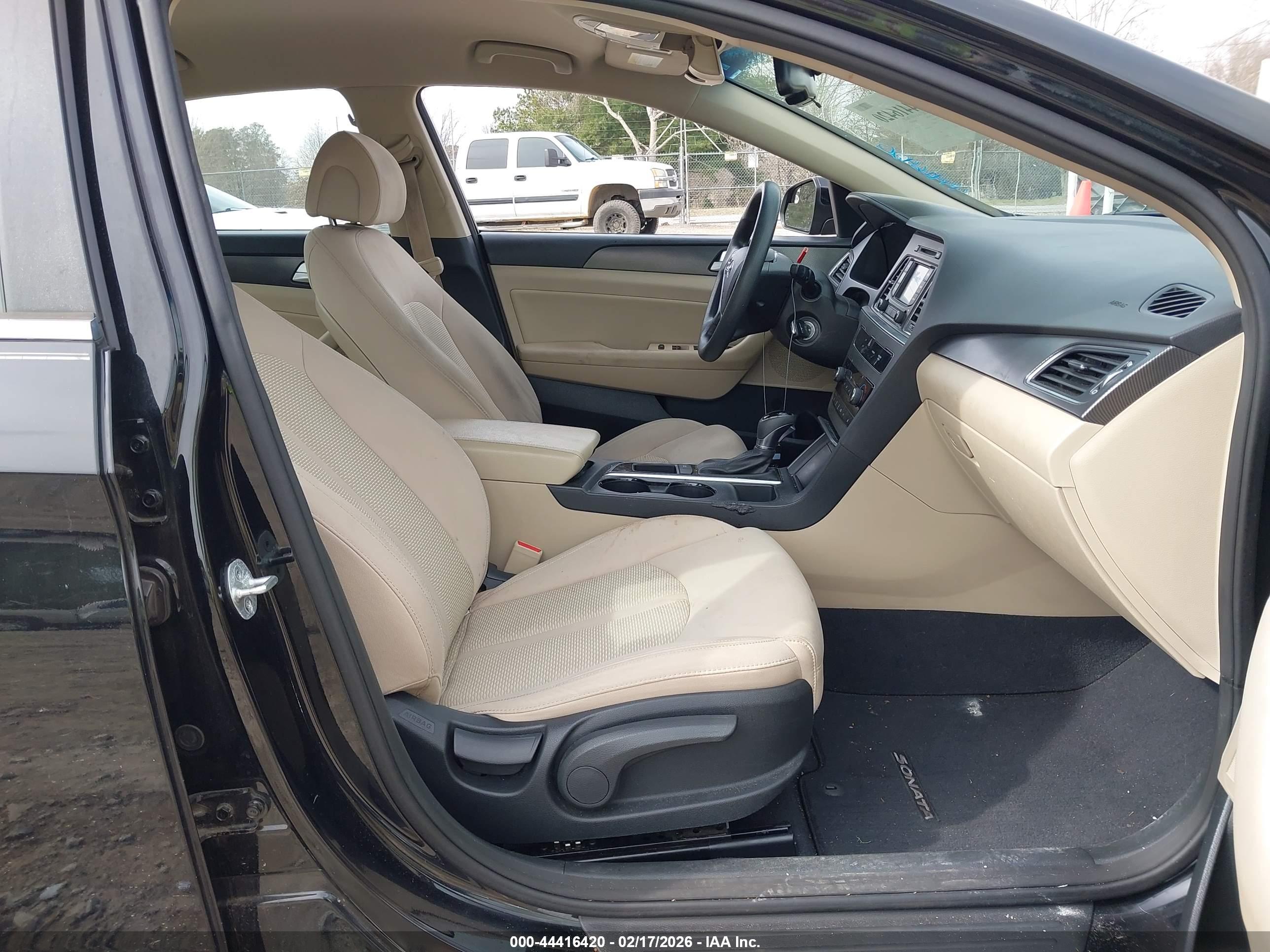 HYUNDAI SONATA image 5