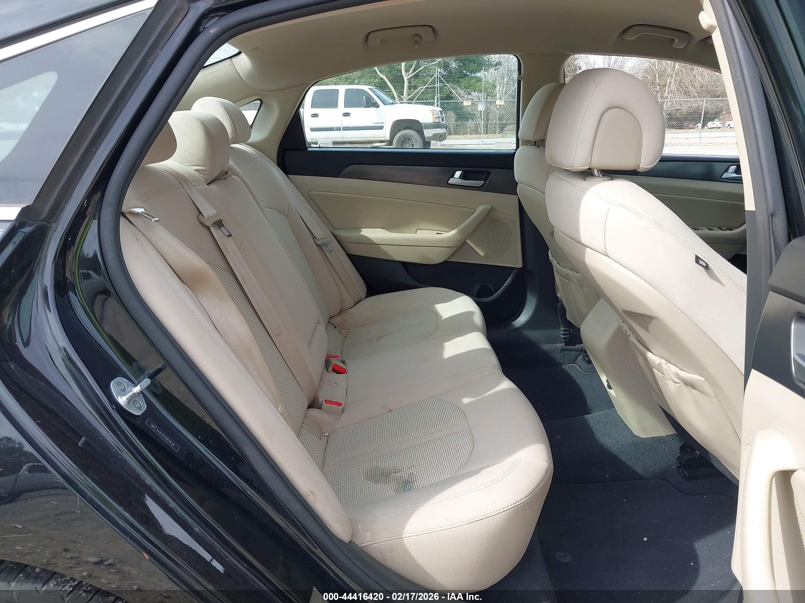 HYUNDAI SONATA image 8