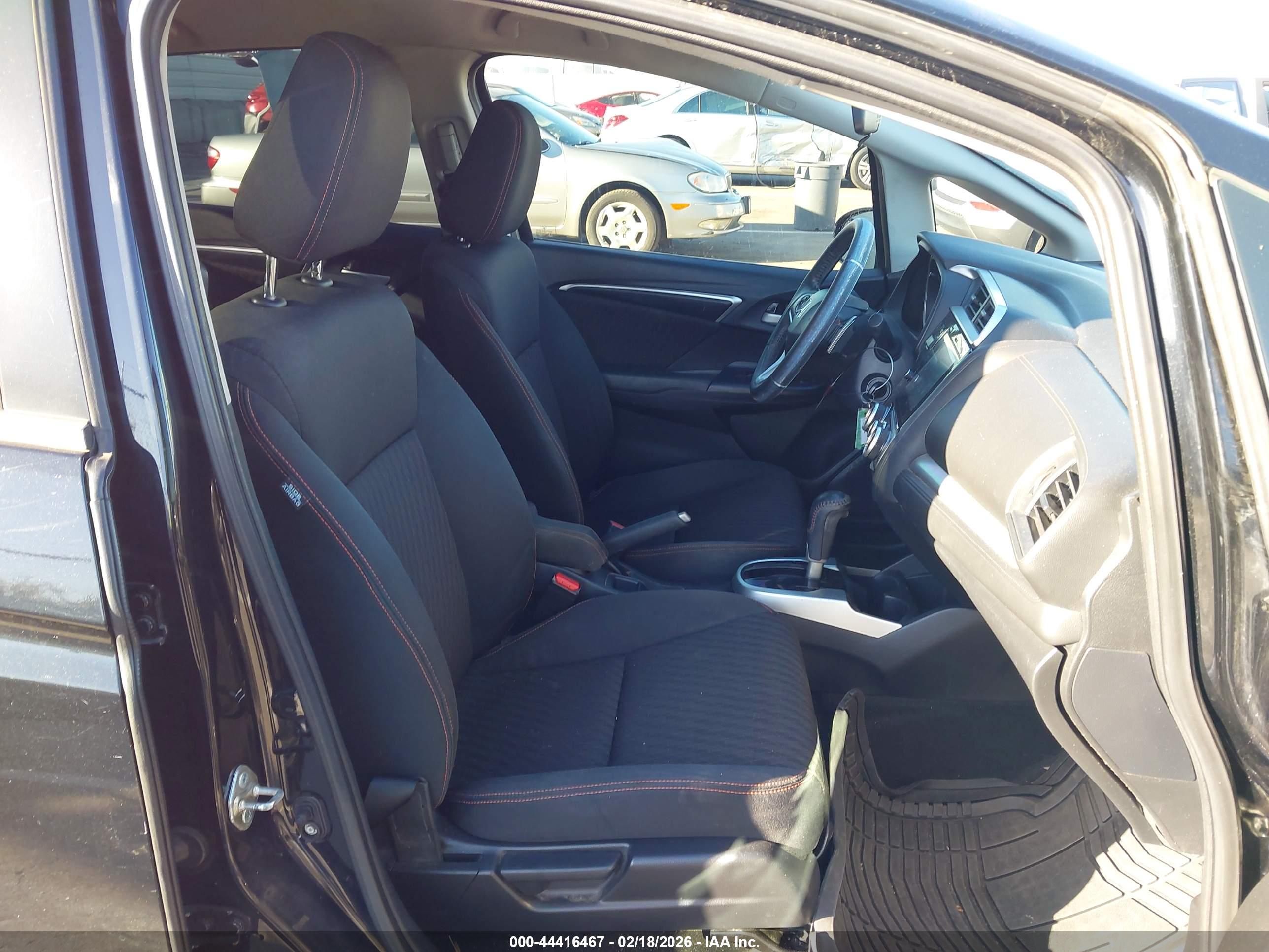 HONDA FIT image 5